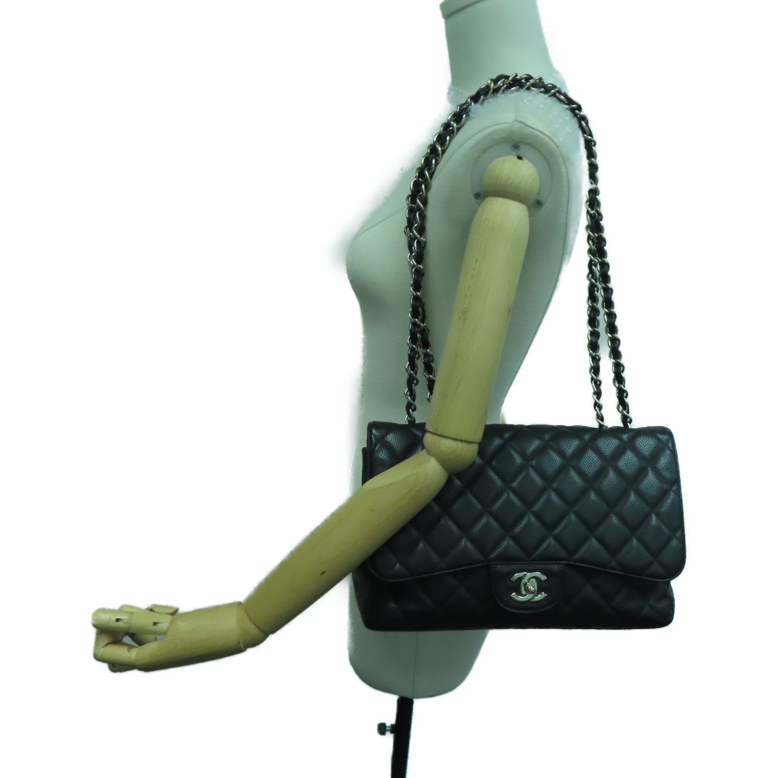 CHANEL [Sharp Reduction Offer] Rhombus Caviar Leather Classic Jumbo Silver Buckle Shoulder Bag Black