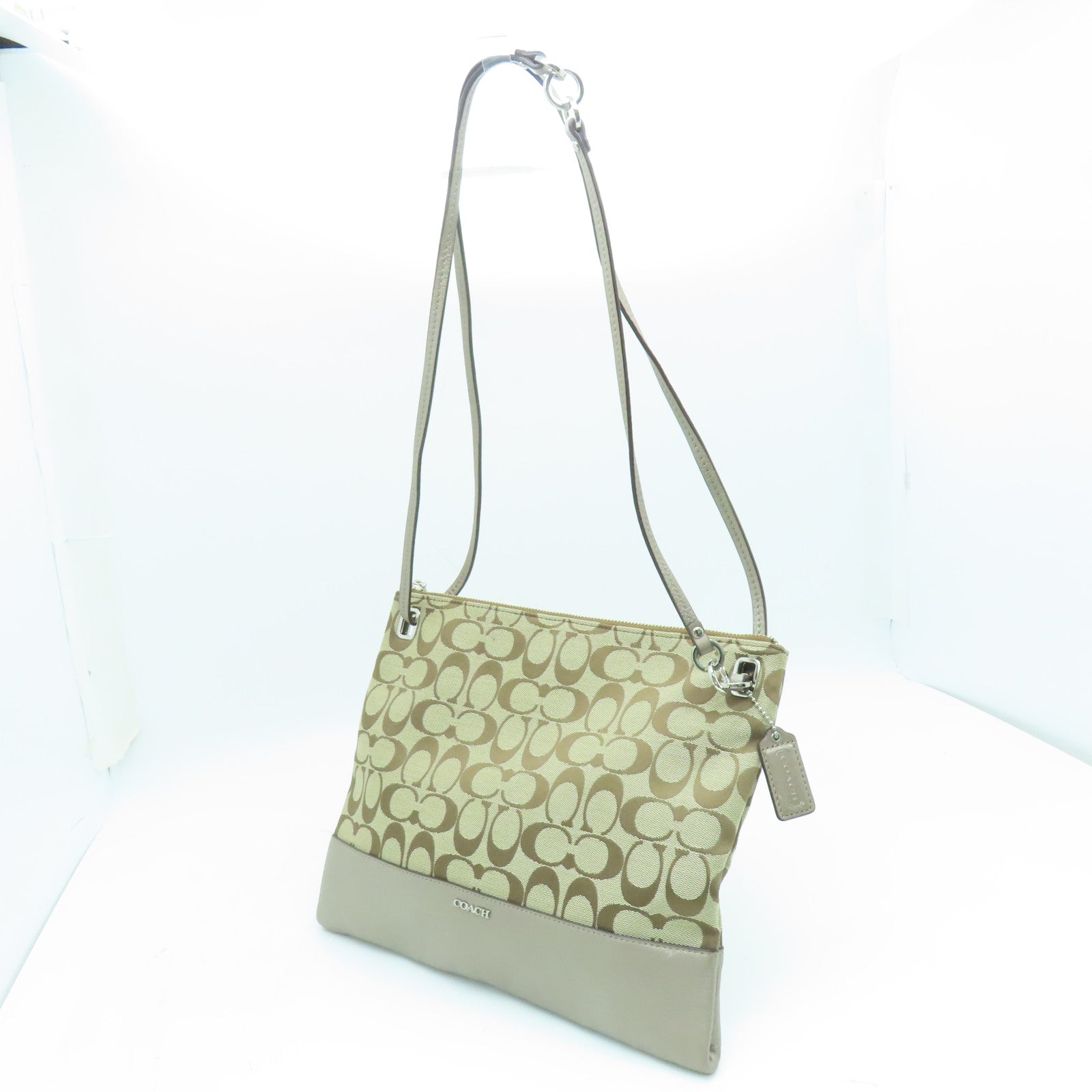 COACH 帆布Shoulder Bag银扣手挽肩背两用袋啡色