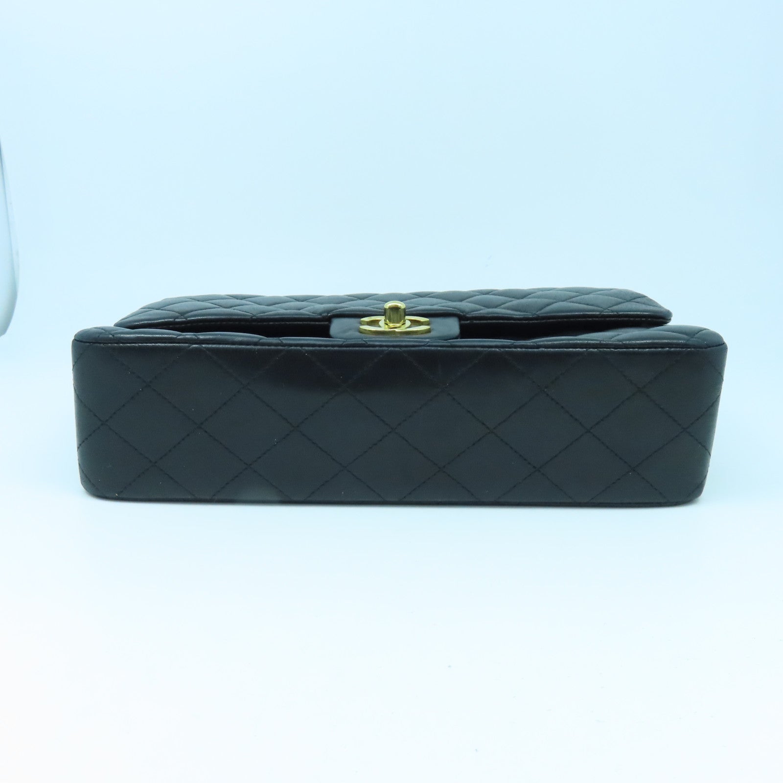 CHANEL 羊皮皮革Classic Flap金扣手挽肩背兩用袋黑色