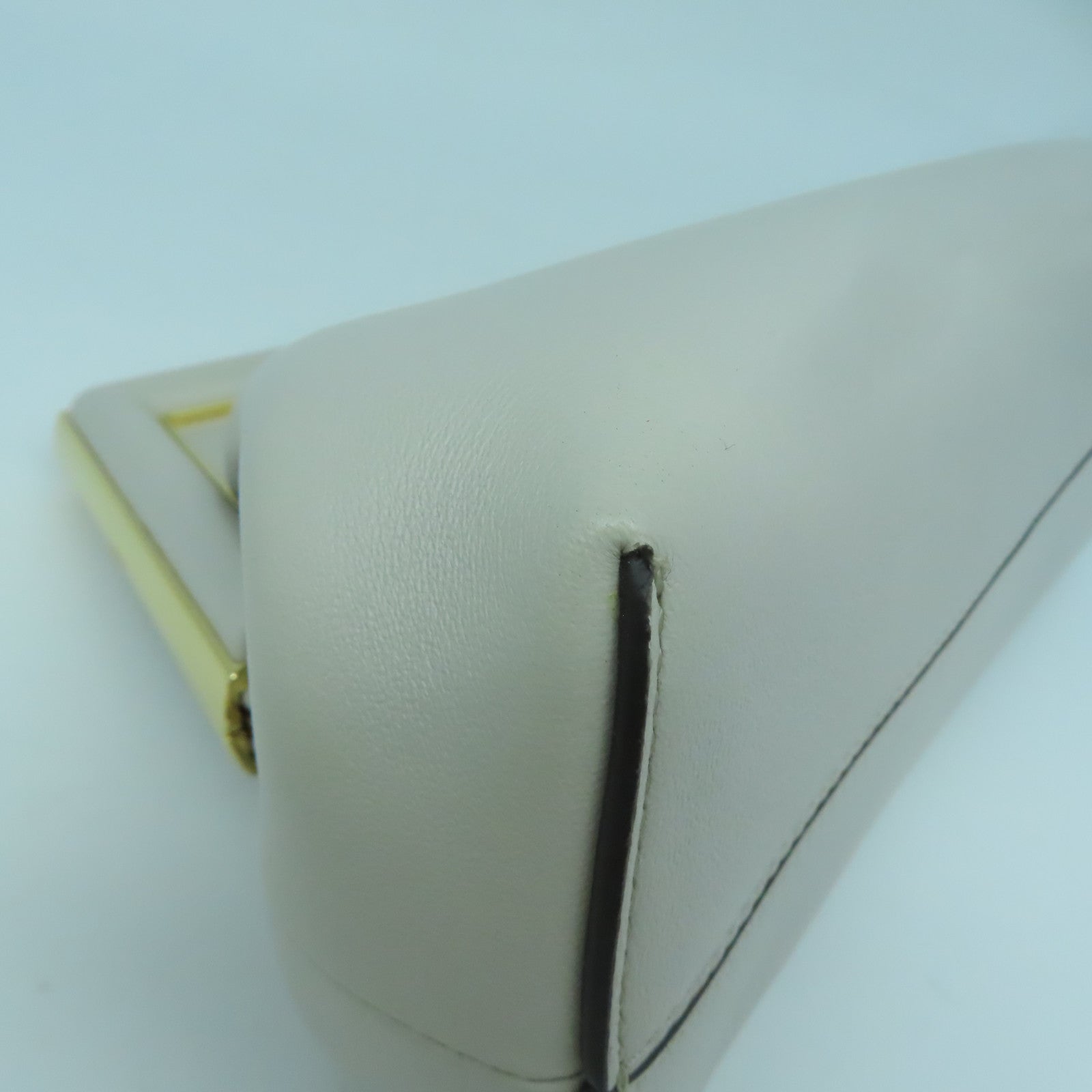 FENDI 牛皮皮革First Small金扣肩背袋灰色