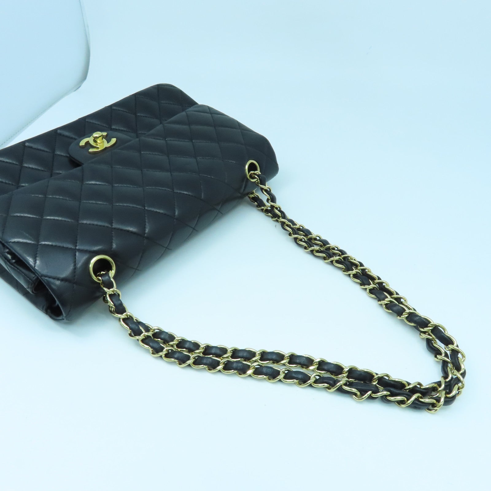 CHANEL 羊皮皮革Classic Flap金扣手挽肩背兩用袋黑色