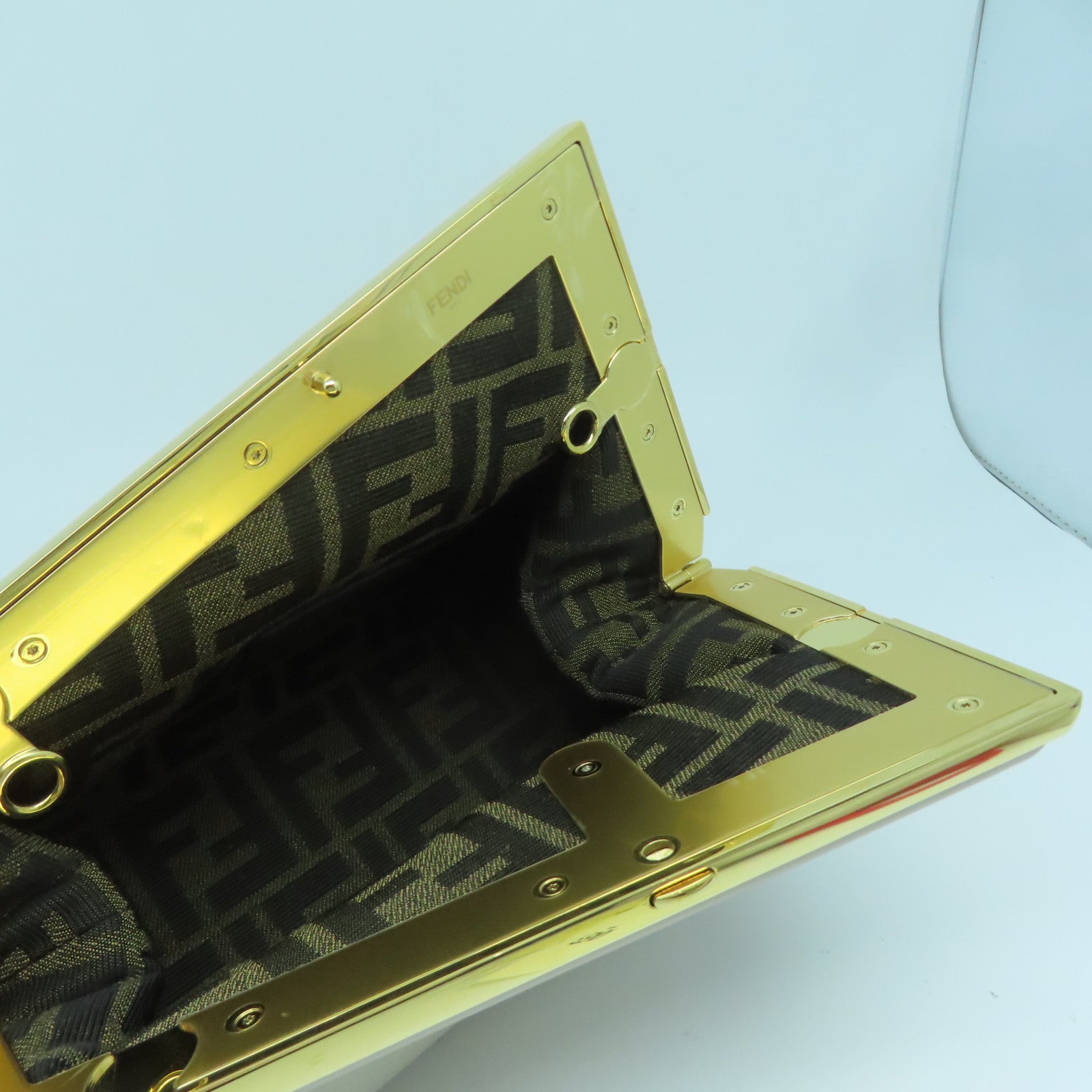 FENDI 牛皮皮革First Small金扣肩背袋灰色