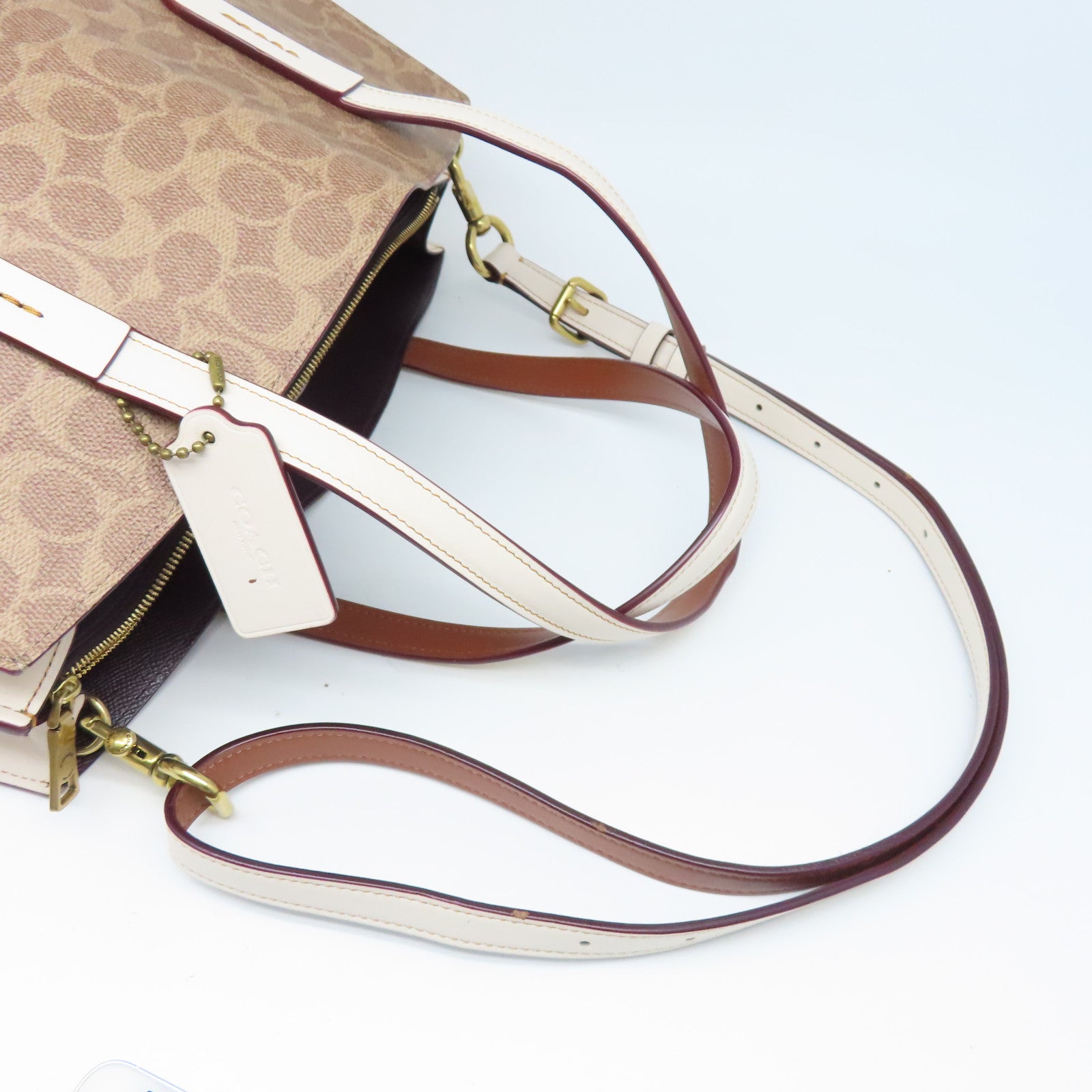COACH Coated Leather 2way Shoulder Bag Gold Buckle Handle Shoulder Bag Brown/Beige