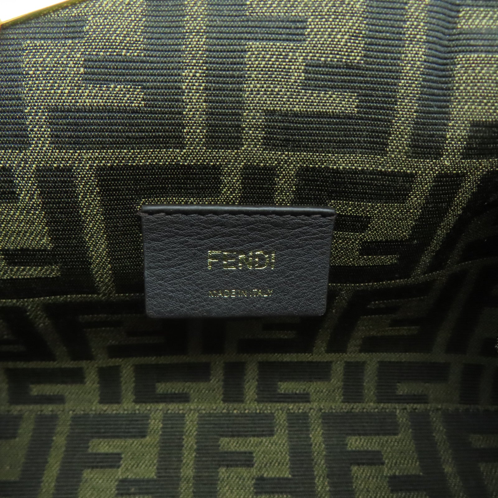 FENDI 牛皮皮革First Small金扣肩背袋灰色