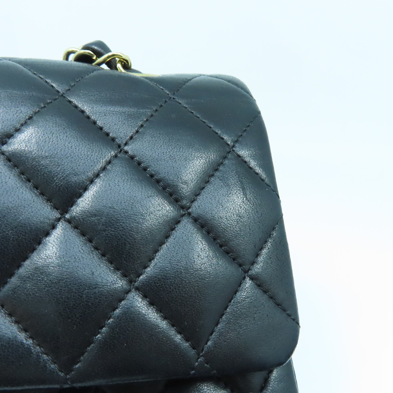 CHANEL 羊皮皮革Classic Flap金扣手挽肩背兩用袋黑色