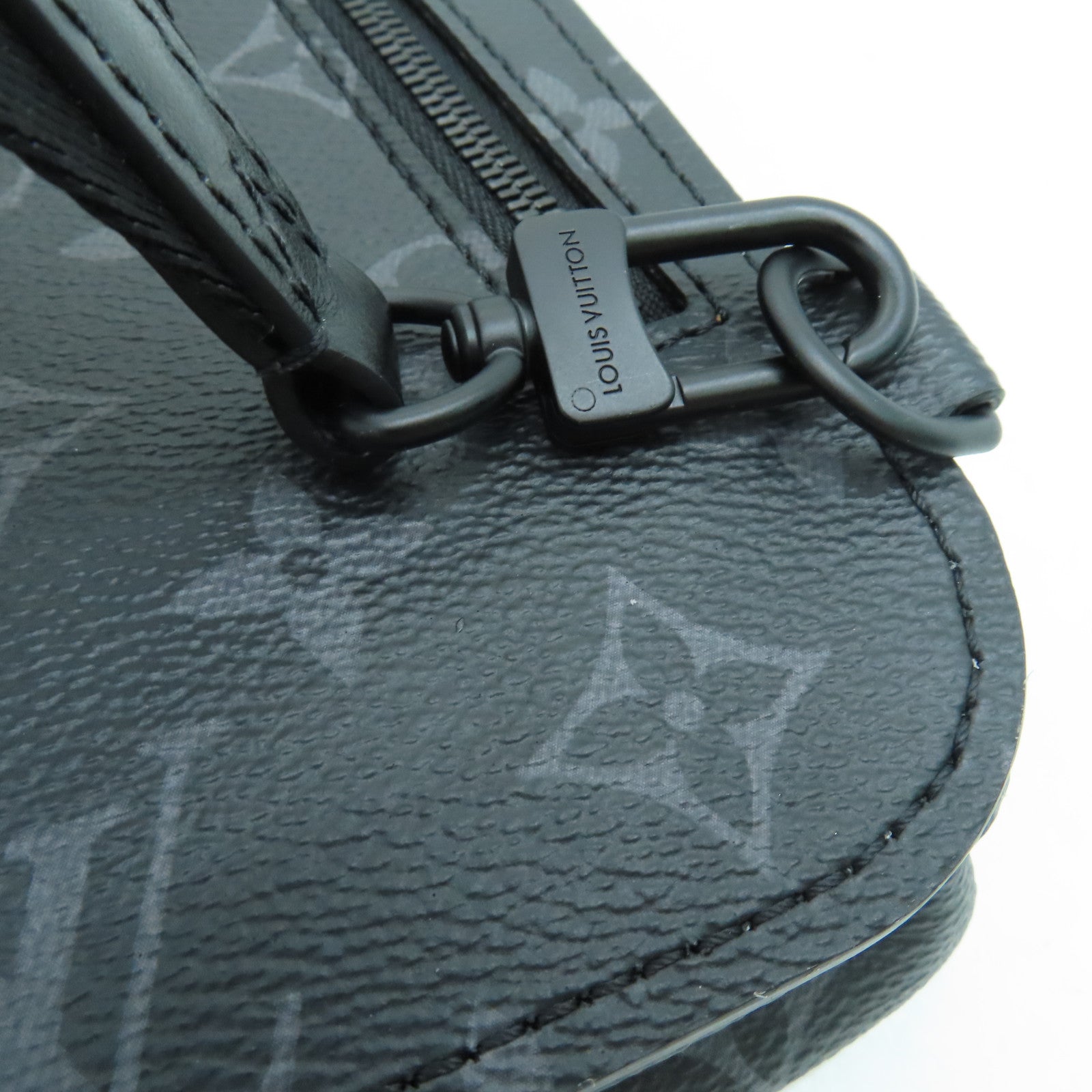 LOUIS VUITTON Monogram Eclipse Saumur Shoulder Bag斜孭袋黑色