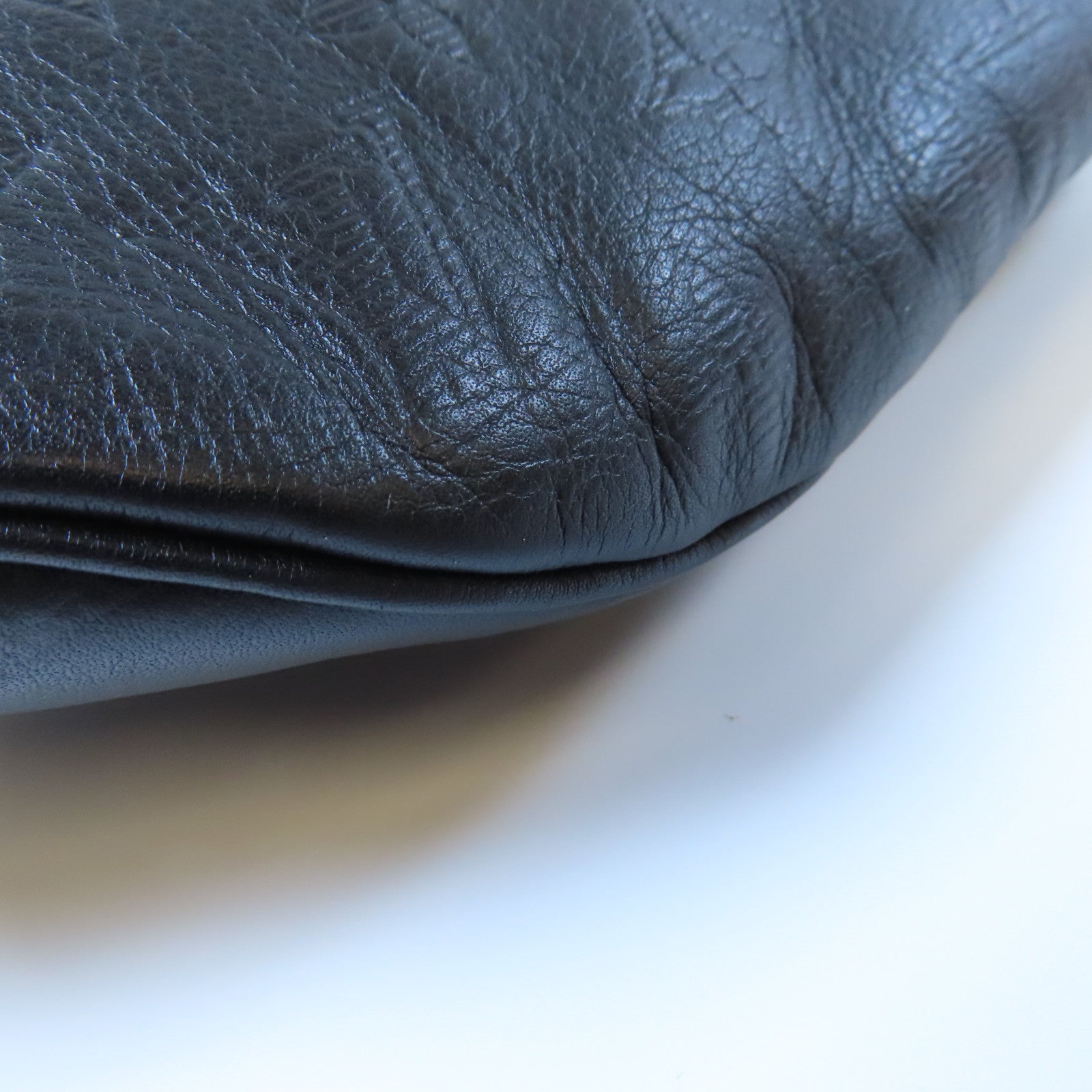 LOUIS VUITTON Monogram Shadow Discovery Bumbag腰包黑色
