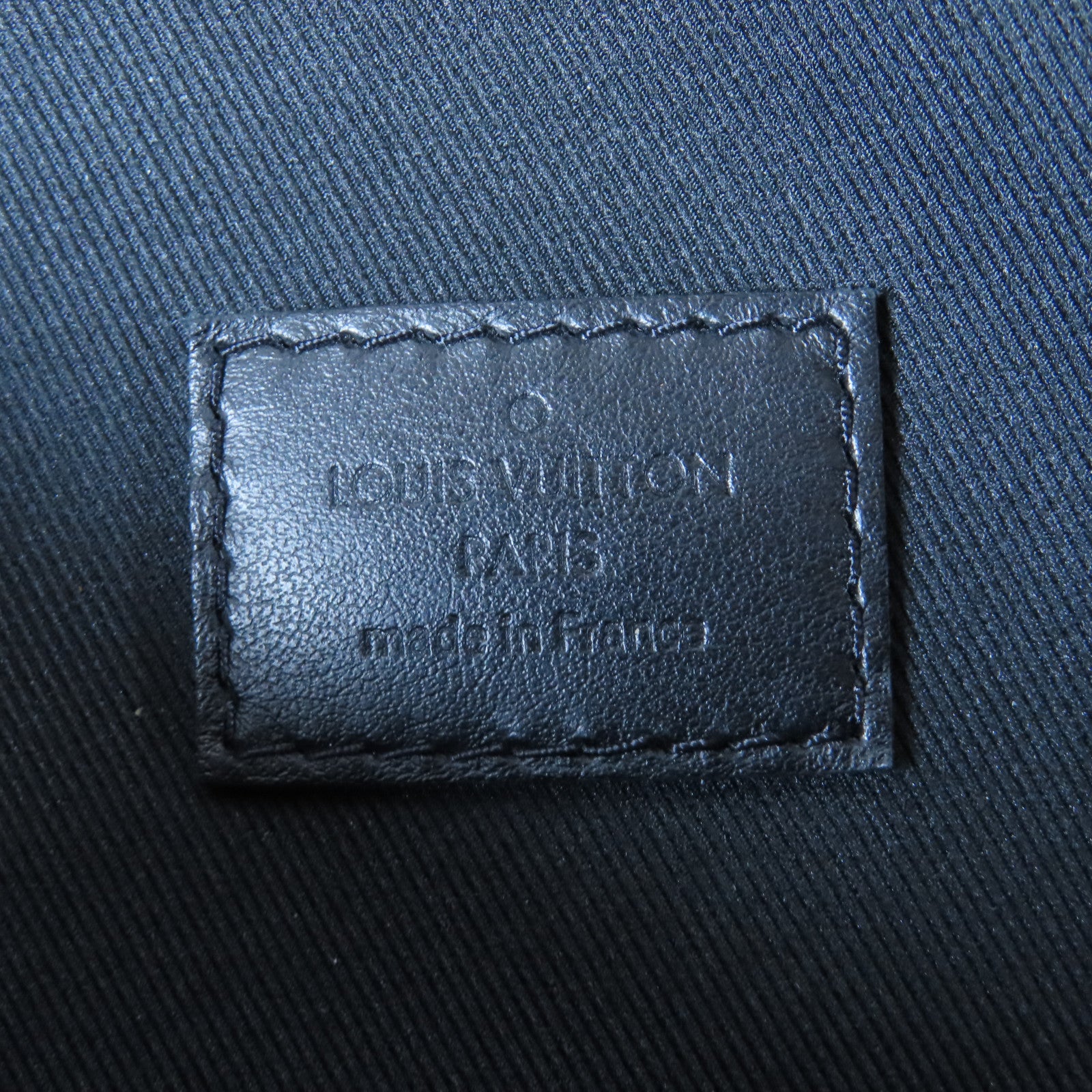 LOUIS VUITTON Monogram Shadow Discovery Bumbag腰包黑色