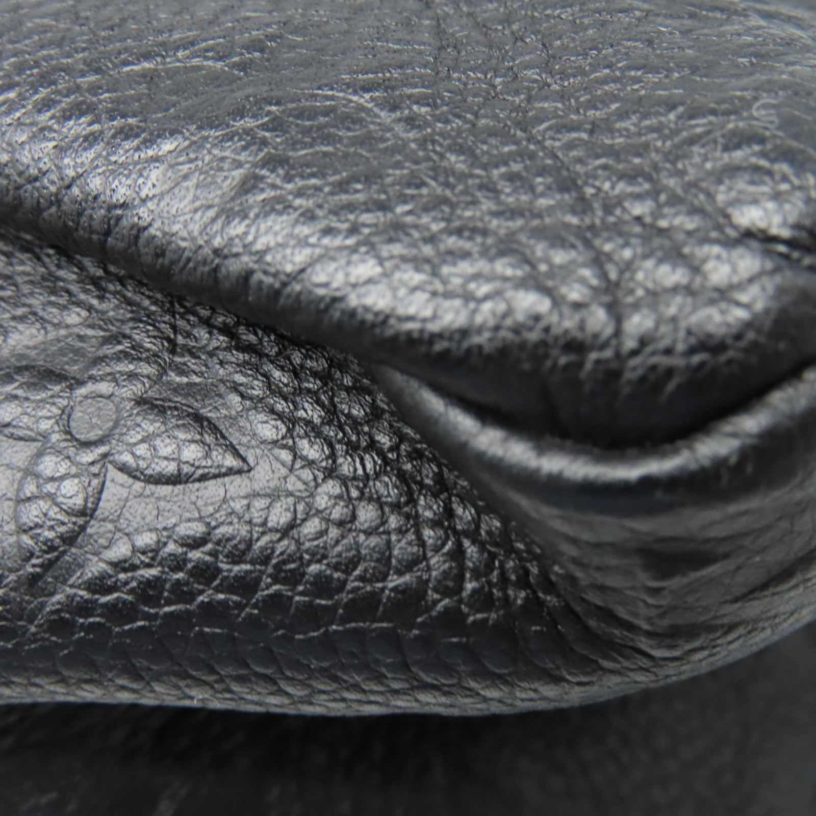 LOUIS VUITTON 【激減優惠】牛皮皮革Artsy金扣手挽袋黑色