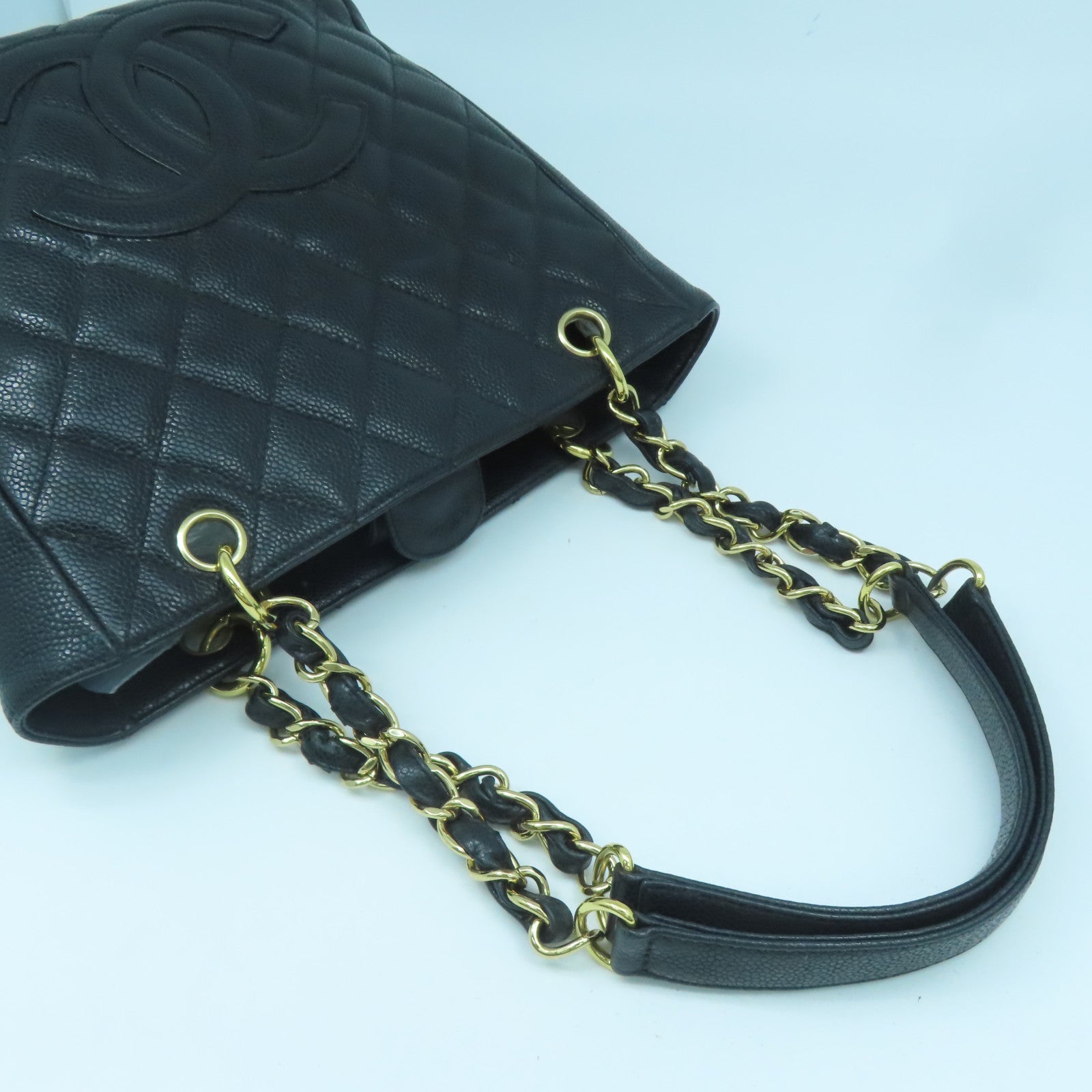 CHANEL 菱格Caviar皮革Chain Shoulder金扣鏈帶肩背袋黑色