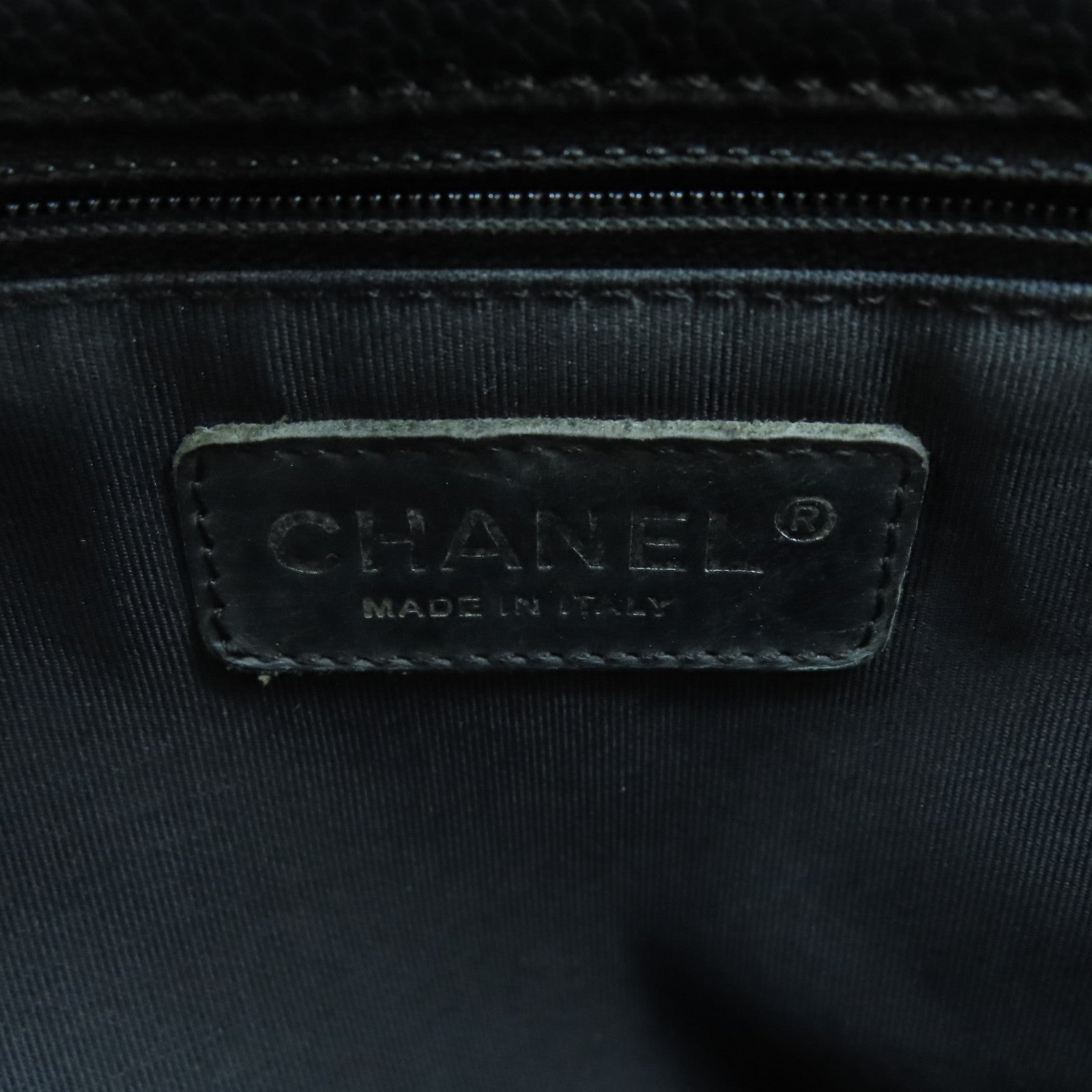 CHANEL 菱格Caviar皮革Chain Shoulder金扣鏈帶肩背袋黑色