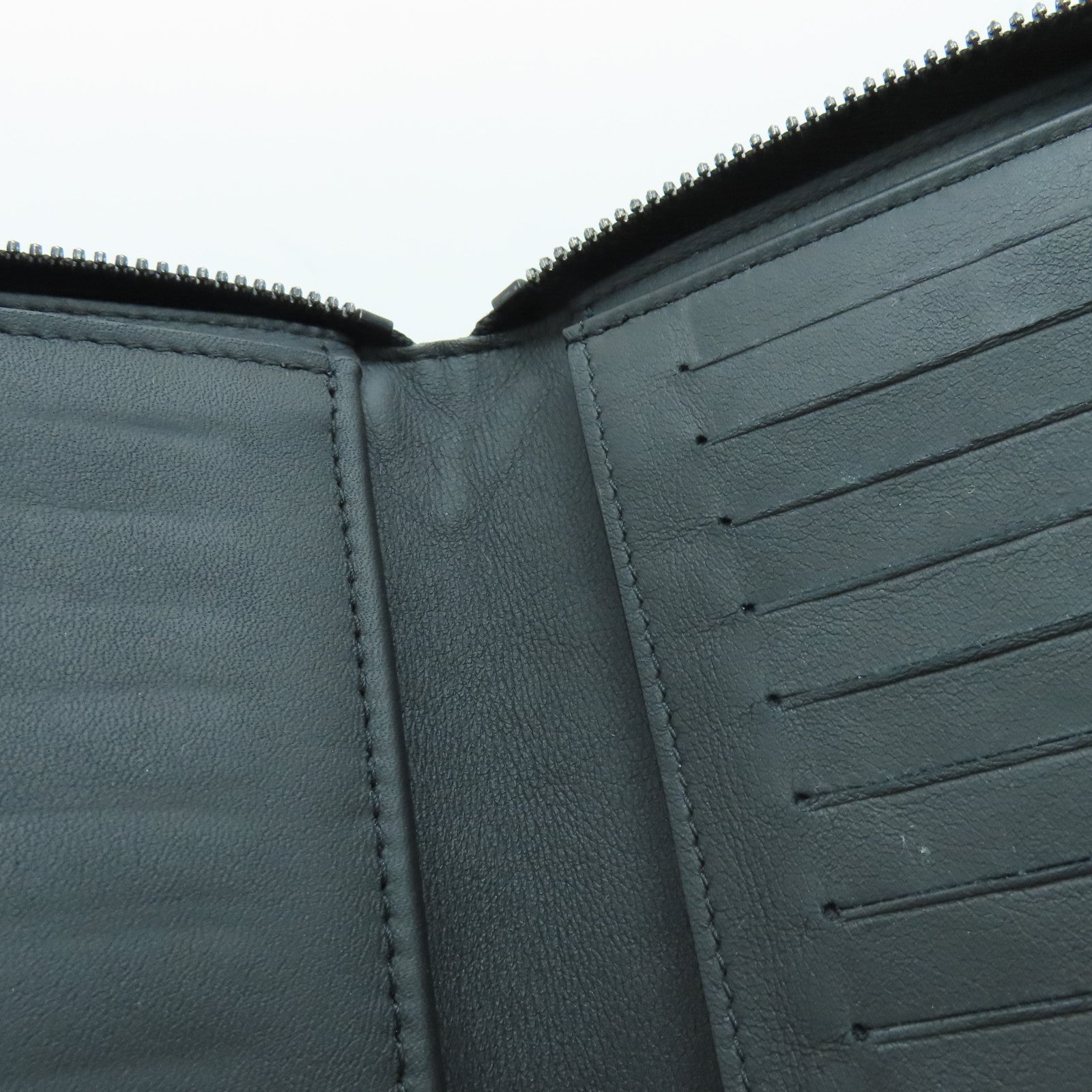 LOUIS VUITTON Monogram Empreinte Zippy Vertical Wallet长钱包黑色