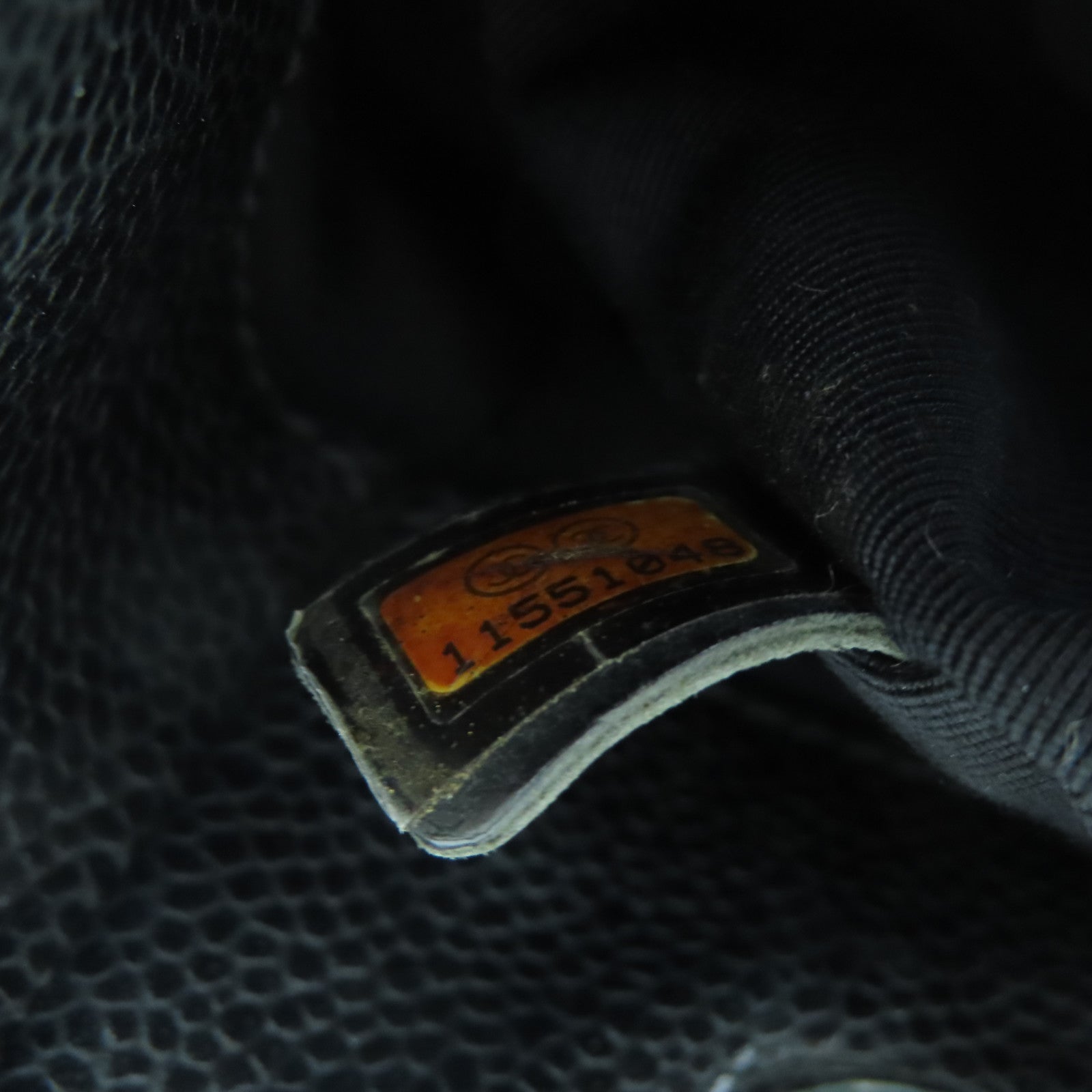 CHANEL 菱格Caviar皮革Chain Shoulder金扣鏈帶肩背袋黑色