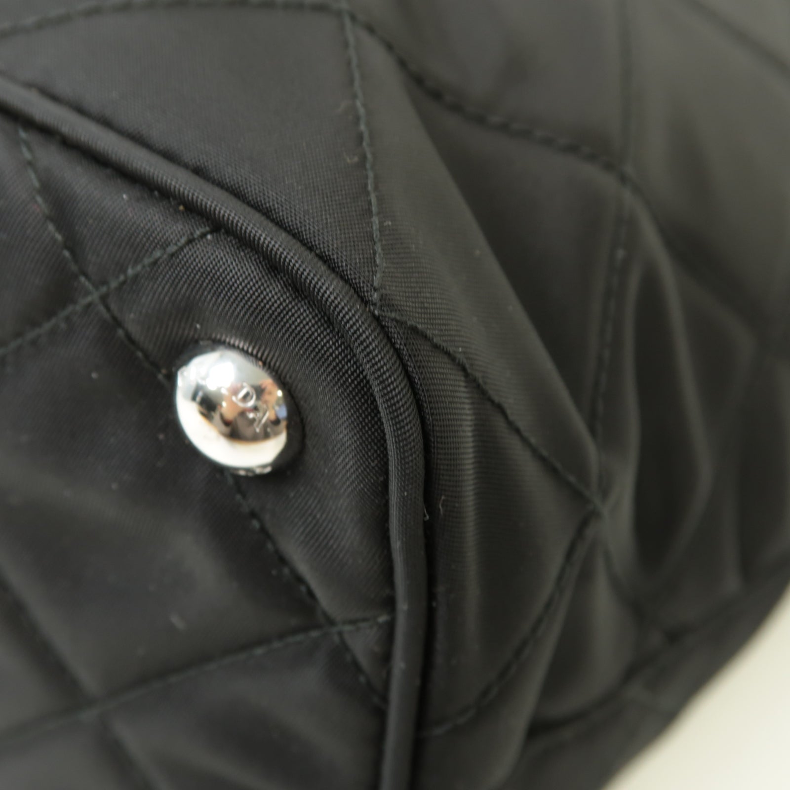 PRADA 尼龍Chain Shoulder Bag銀扣鏈帶肩背袋黒色