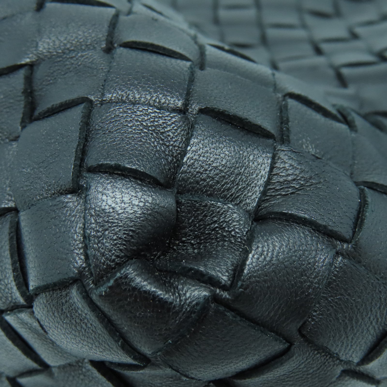 BOTTEGA VENETA 织纹皮革Shoulder Bag肩背袋黑色