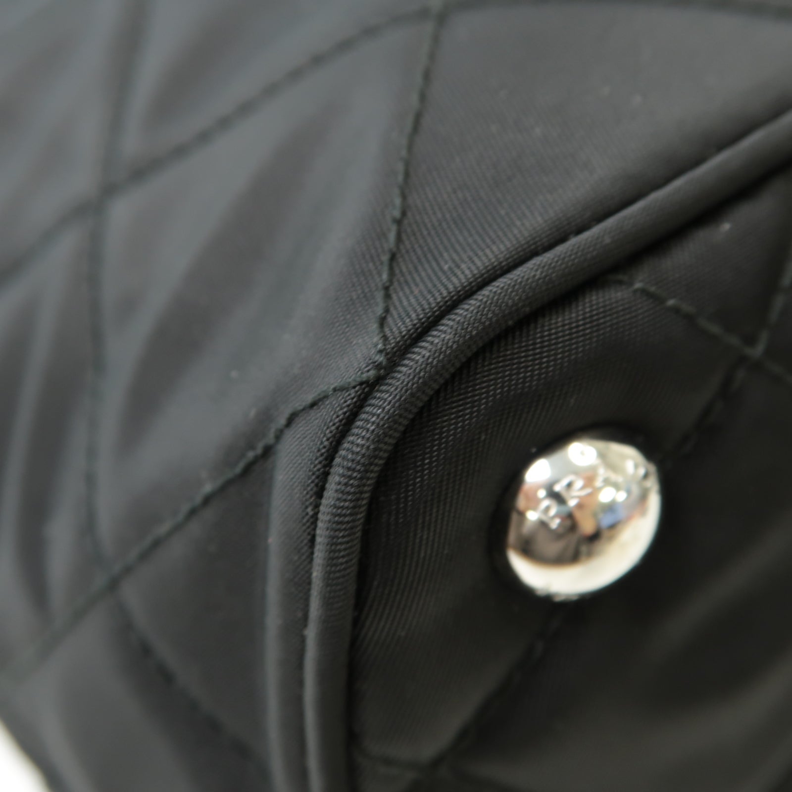 PRADA 尼龍Chain Shoulder Bag銀扣鏈帶肩背袋黒色