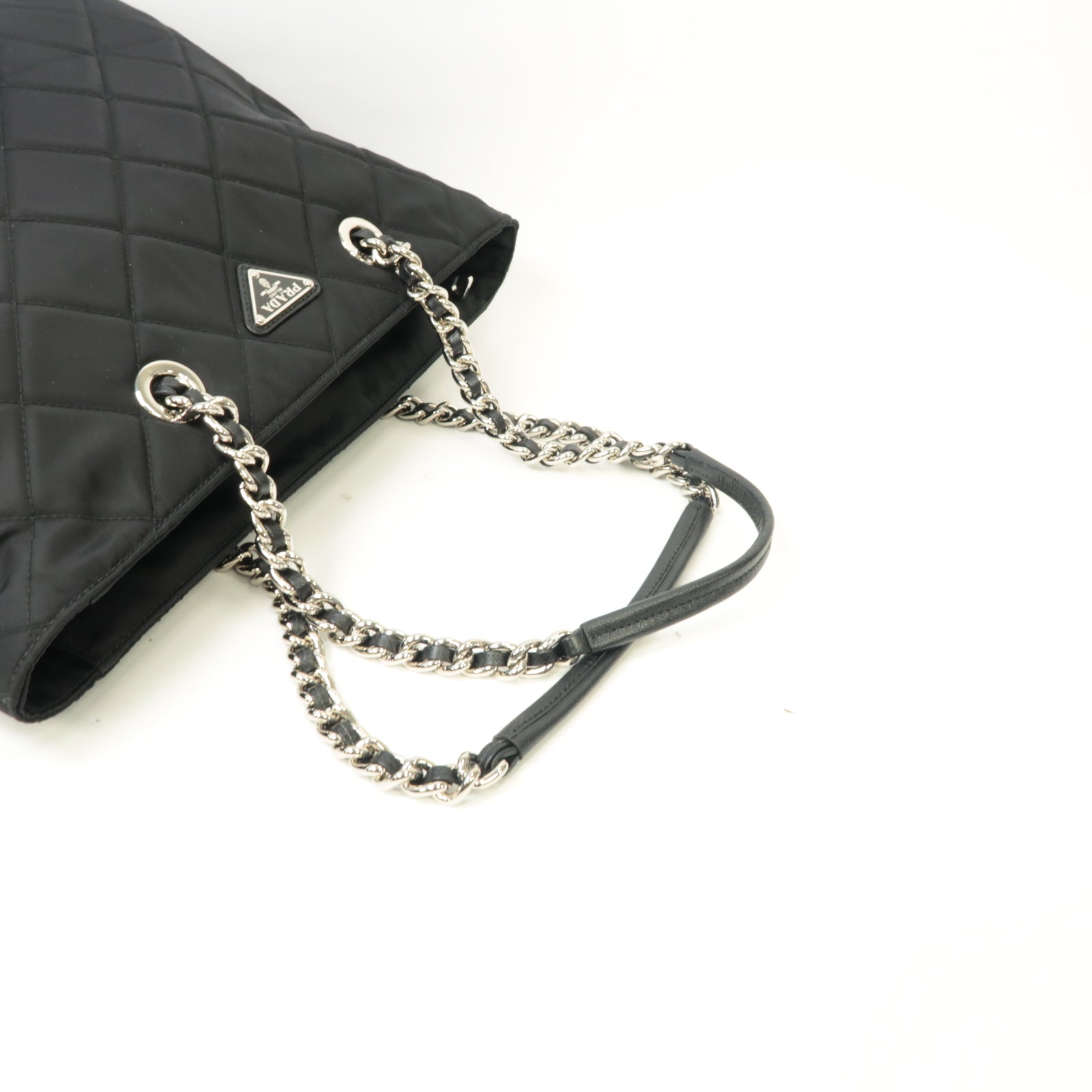 PRADA 尼龍Chain Shoulder Bag銀扣鏈帶肩背袋黒色