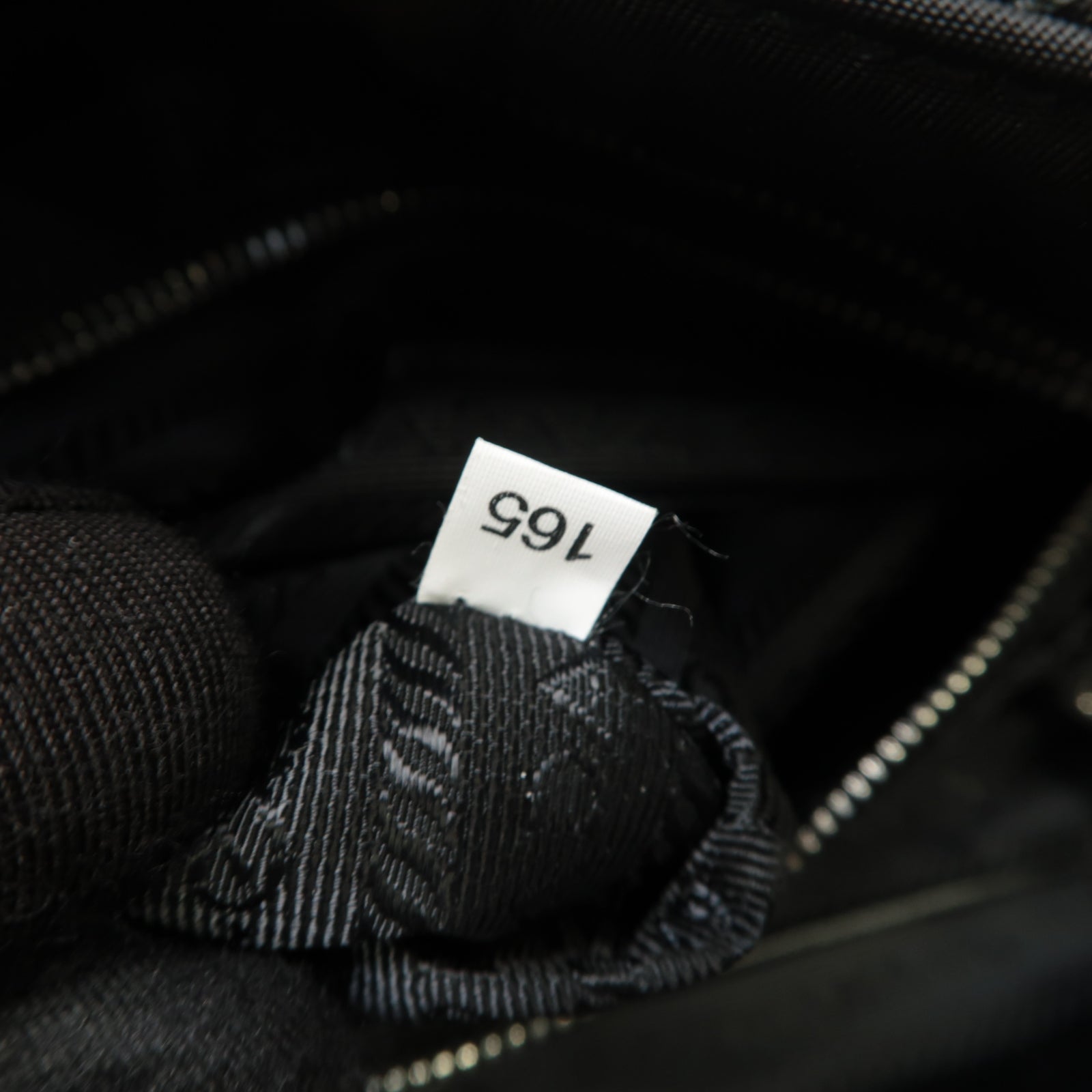 PRADA 尼龍Chain Shoulder Bag銀扣鏈帶肩背袋黒色