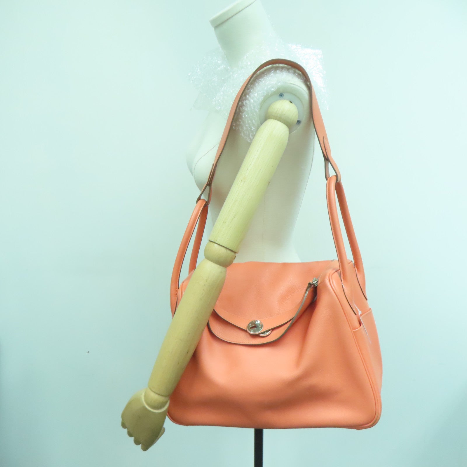 HERMES Evercolor皮革Lindy 34银扣手挽肩背两用袋橙色