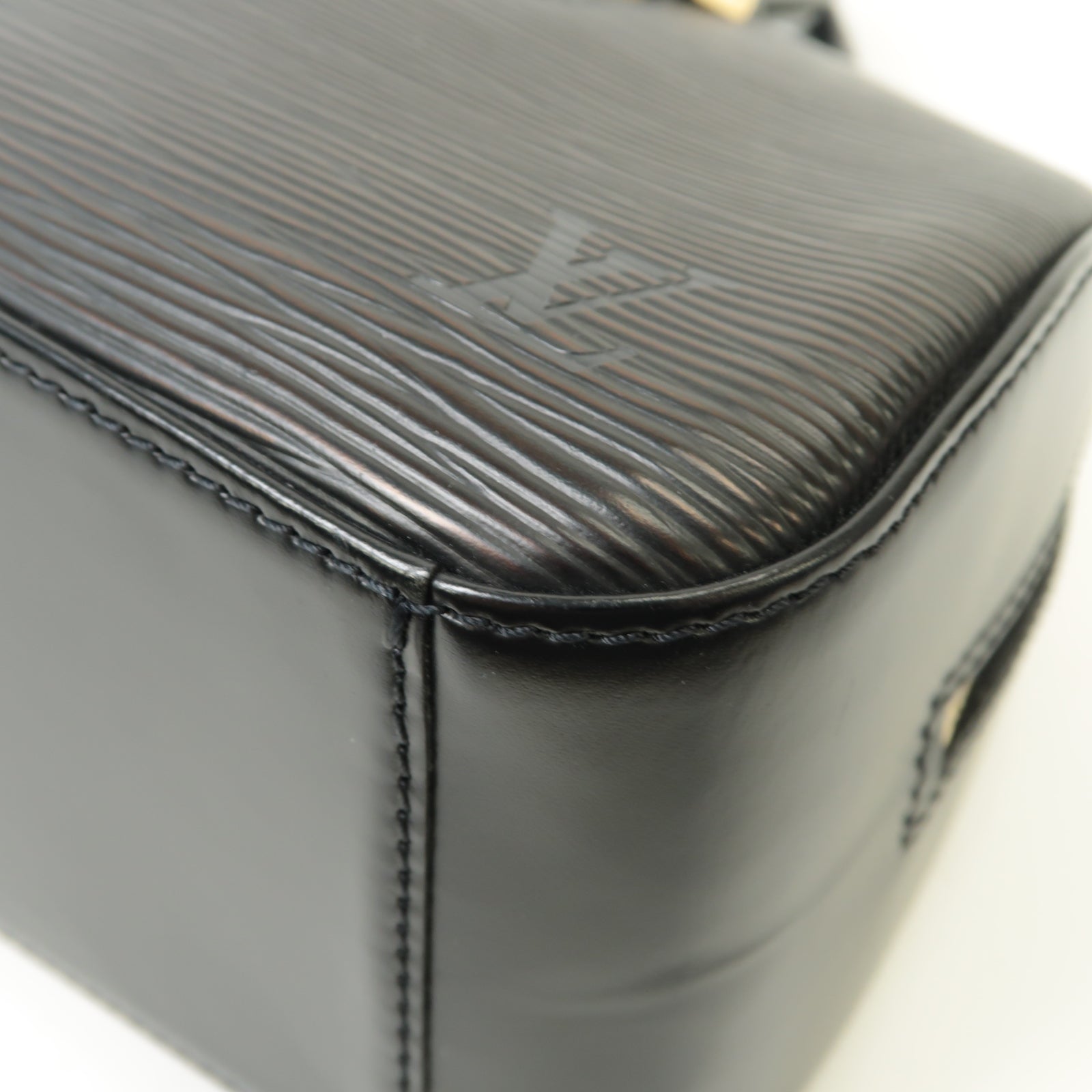 LOUIS VUITTON Epi Jasmin金扣手挽袋黒色