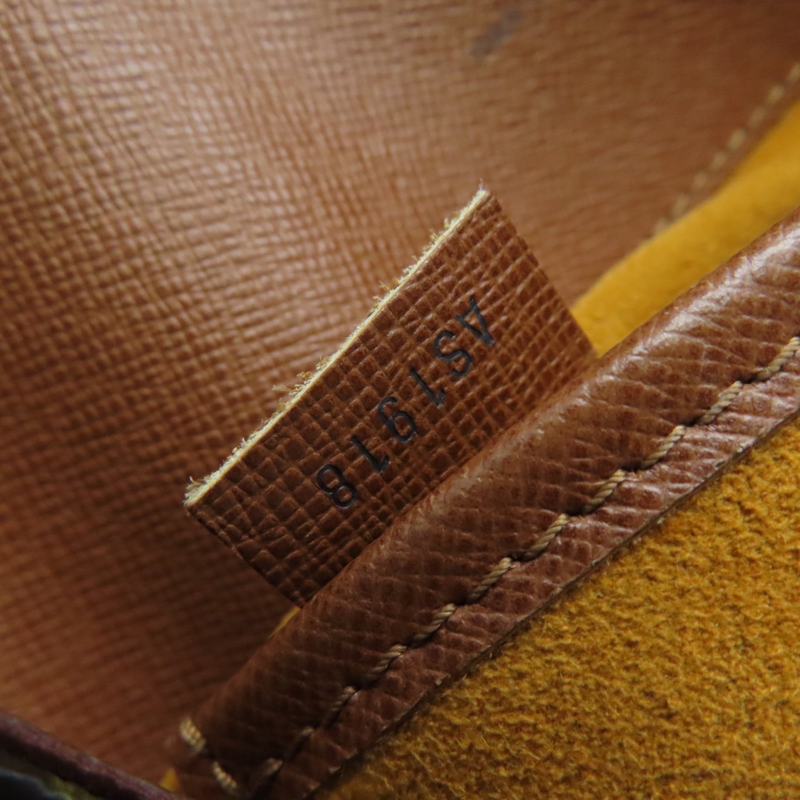 LOUIS VUITTON Monogram Musette Salsa金扣肩背袋啡色