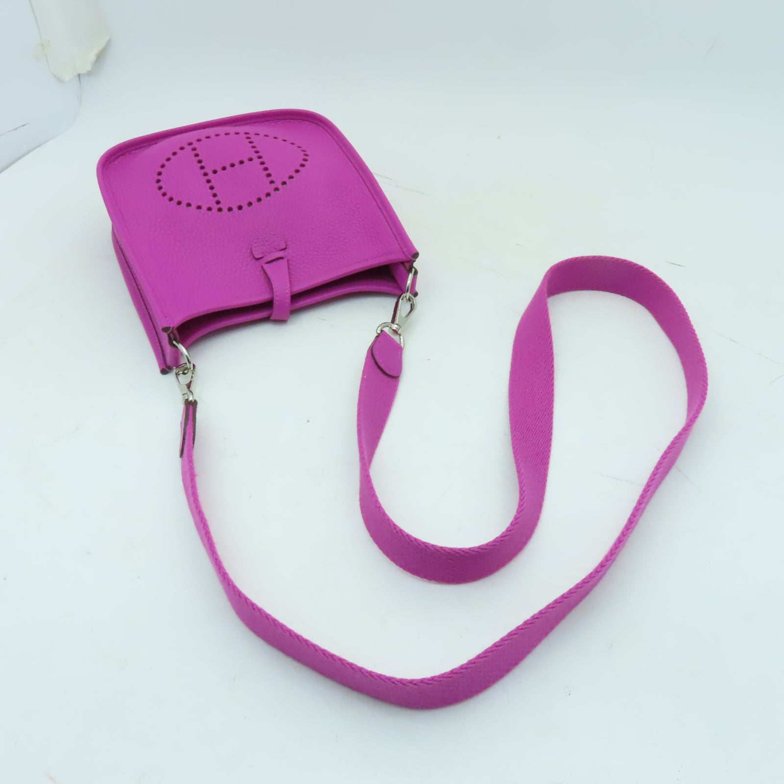 HERMES Clemence皮革Evelyne TPM銀扣肩背袋Rose Pourpre玫瑰紫色