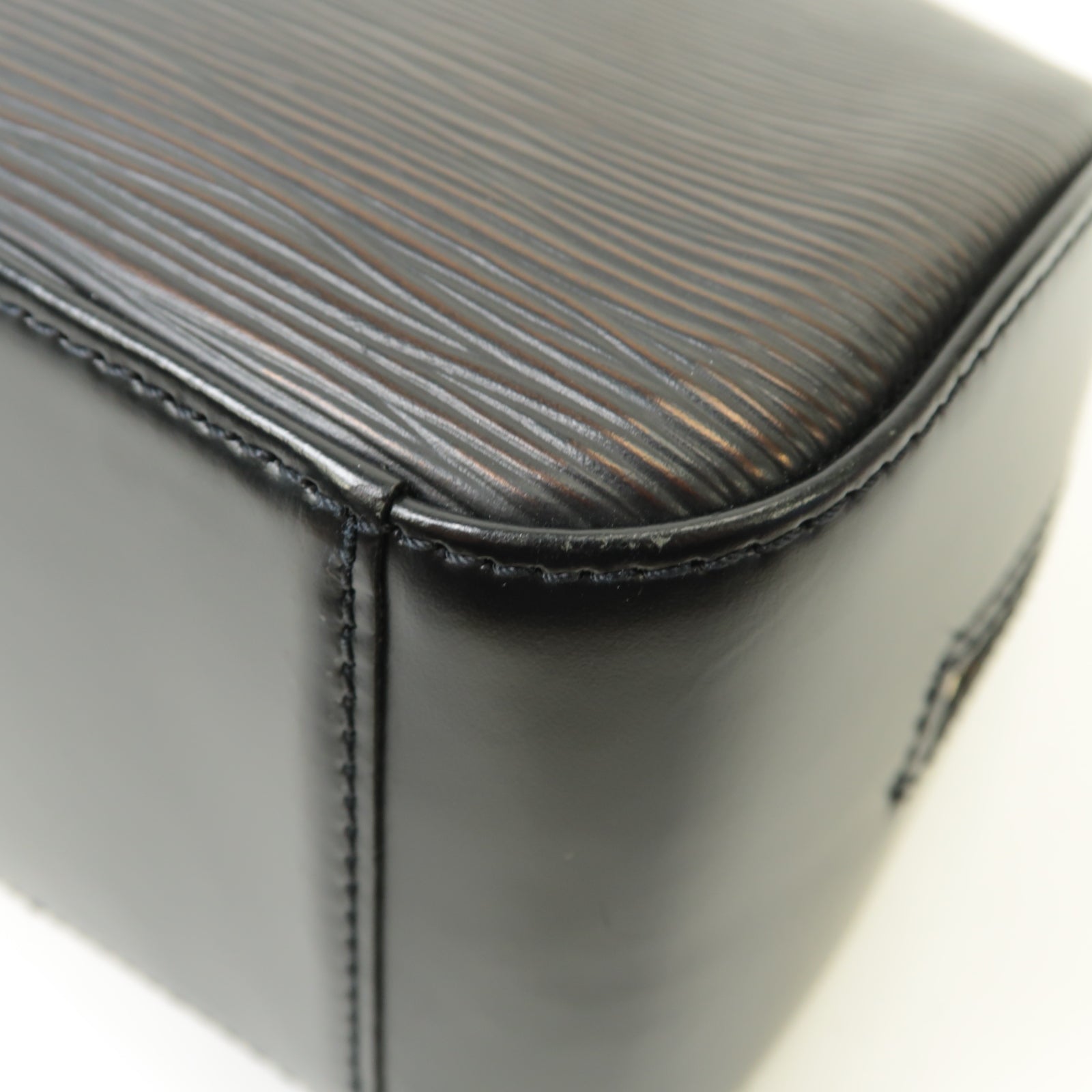 LOUIS VUITTON Epi Jasmin金扣手挽袋黒色