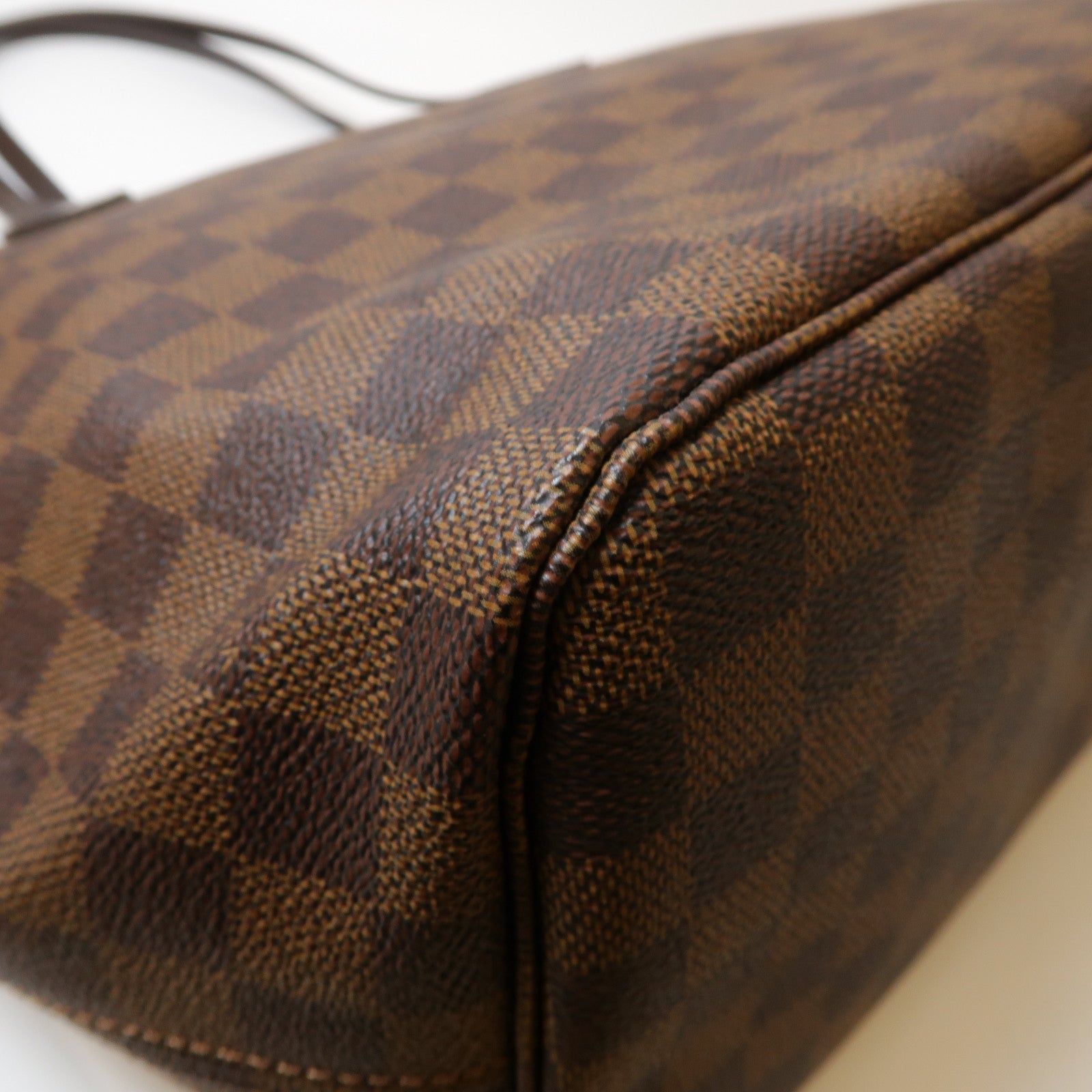 LOUIS VUITTON Damier Neverfull MM金扣手挽袋啡色/紅色