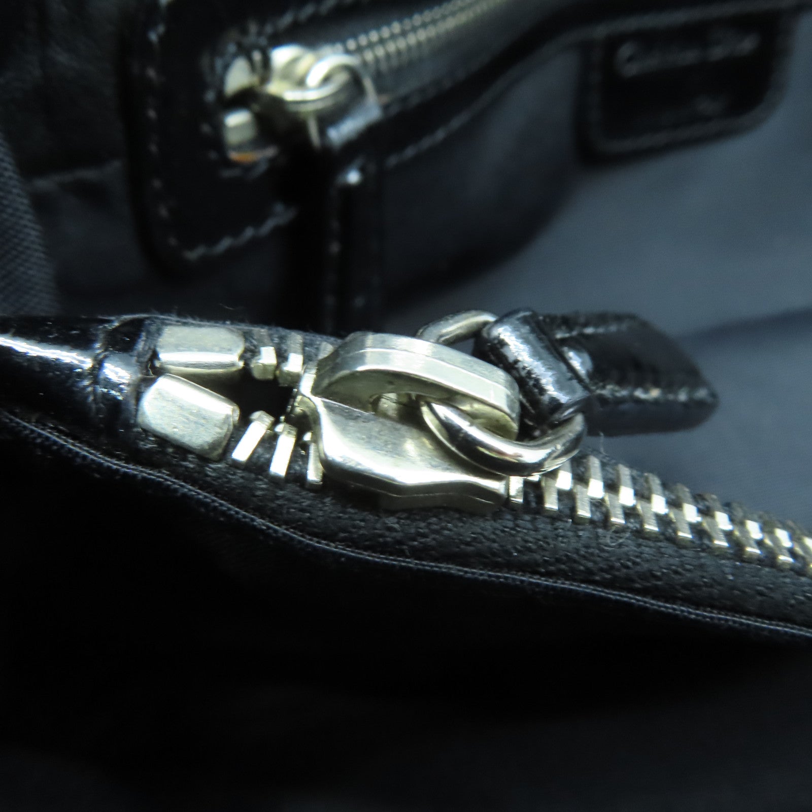 Dior 漆皮皮革Rendez-Vous Flap Bag银扣链带肩背袋黑色