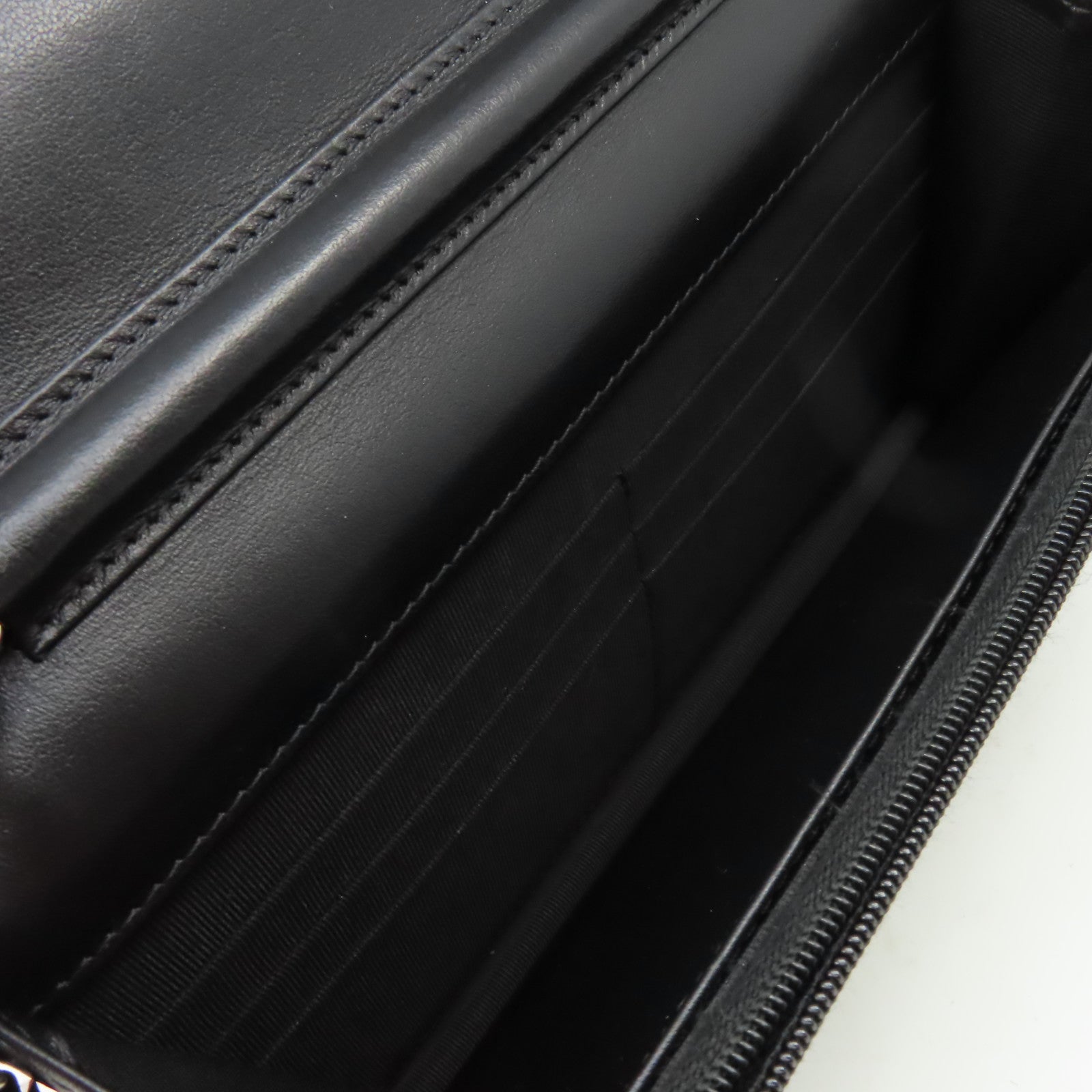 CHANEL 菱格漆皮皮革WOC Wallet On Chain Shoulder Bag銀扣鏈帶肩背袋粉紅色/黑色
