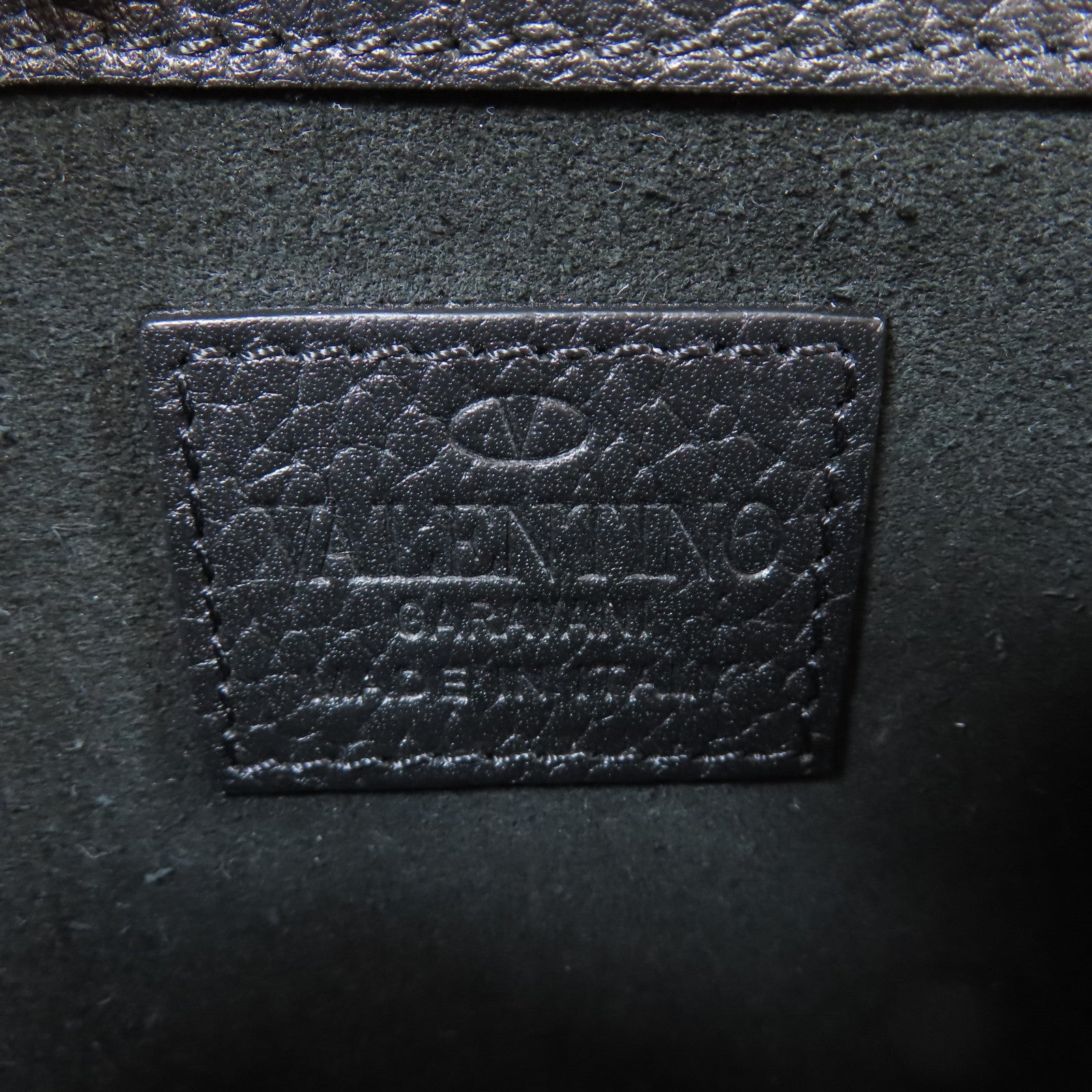 Valentino 牛皮皮革Chain Shoulder Bag金扣鏈帶肩背袋黑色