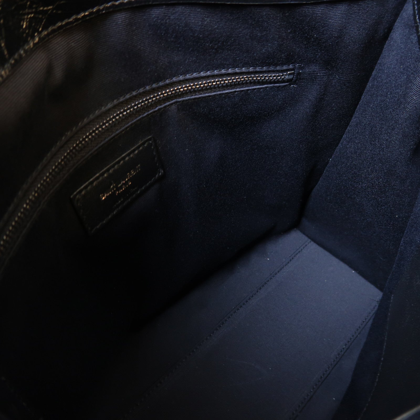 SAINT LAURENT 牛皮皮革Niki銀扣肩背袋黑色