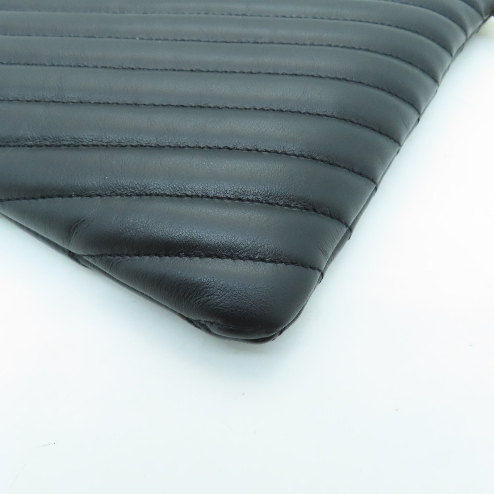SAINT LAURENT 牛皮皮革Clutch Bag金扣手拿包黑色