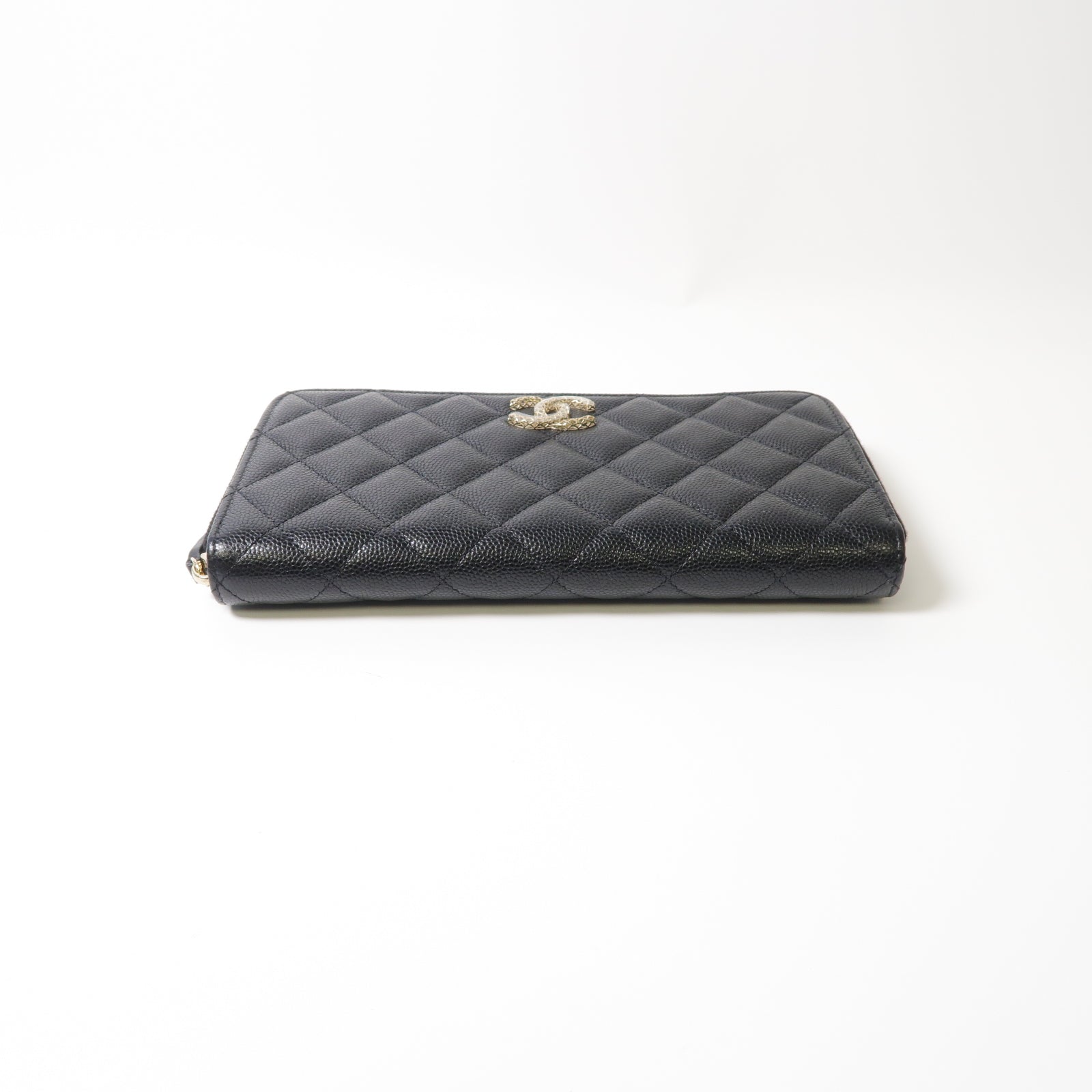 CHANEL 菱格Caviar皮革Zipper Long Wallet金扣/銀扣長錢包黑色