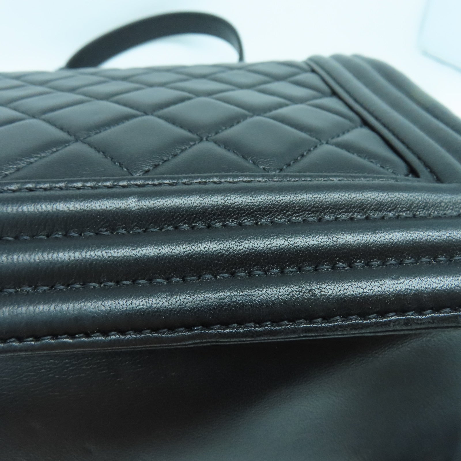 CHANEL rhombic sheepskin leather Boy gold buckle shoulder bag black