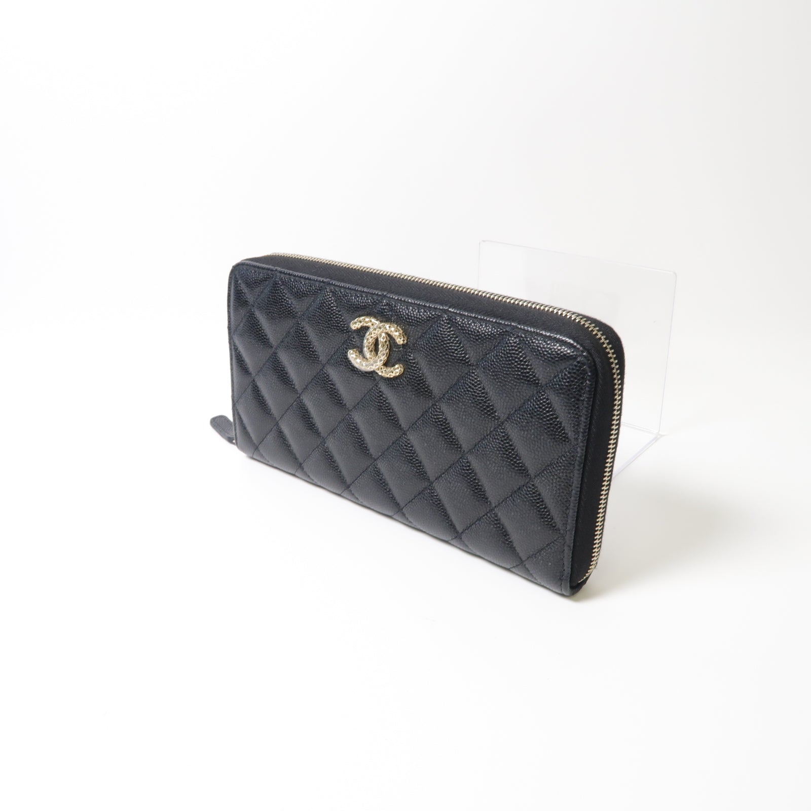 CHANEL 菱格Caviar皮革Zipper Long Wallet金扣/銀扣長錢包黑色