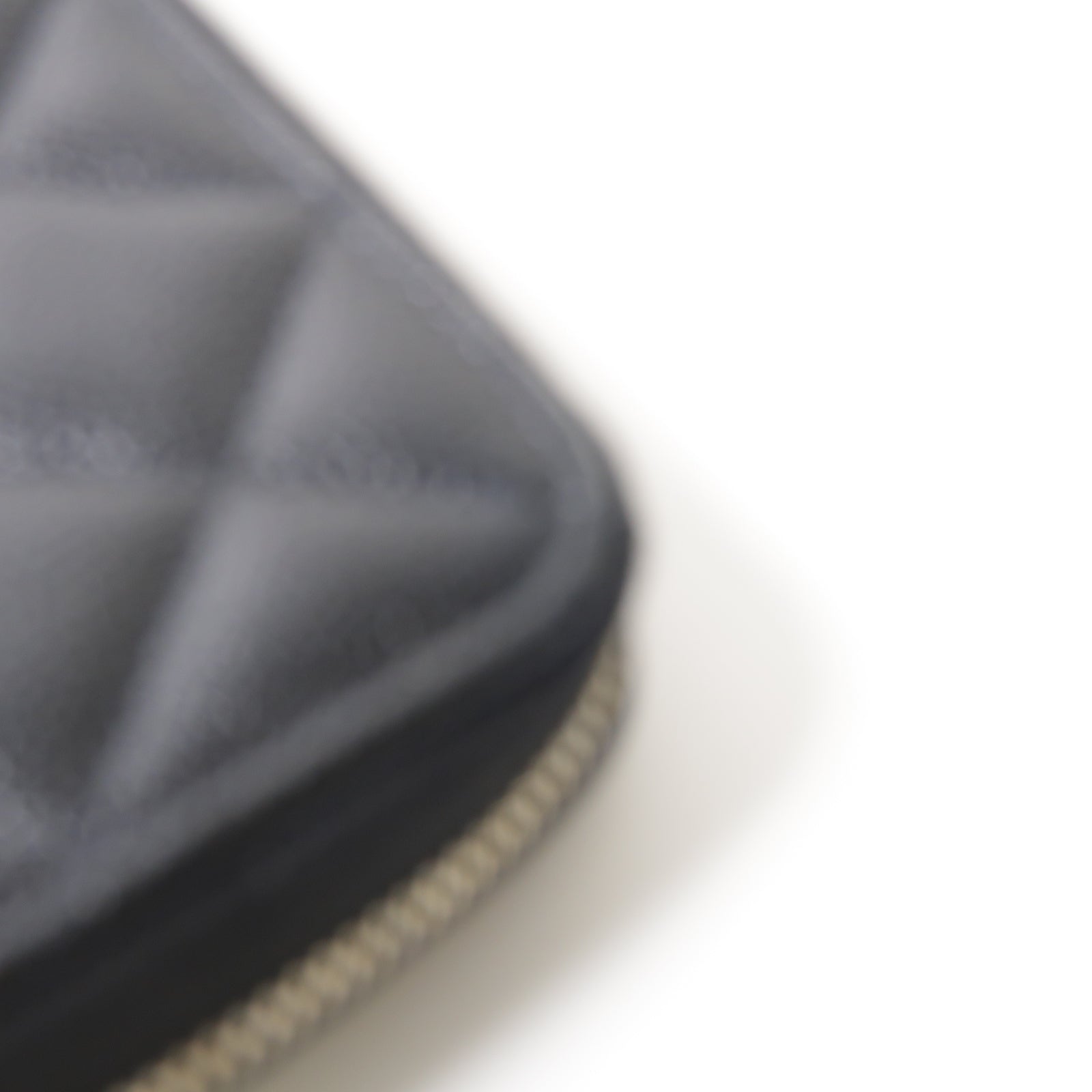 CHANEL 菱格Caviar皮革Zipper Long Wallet金扣/銀扣長錢包黑色
