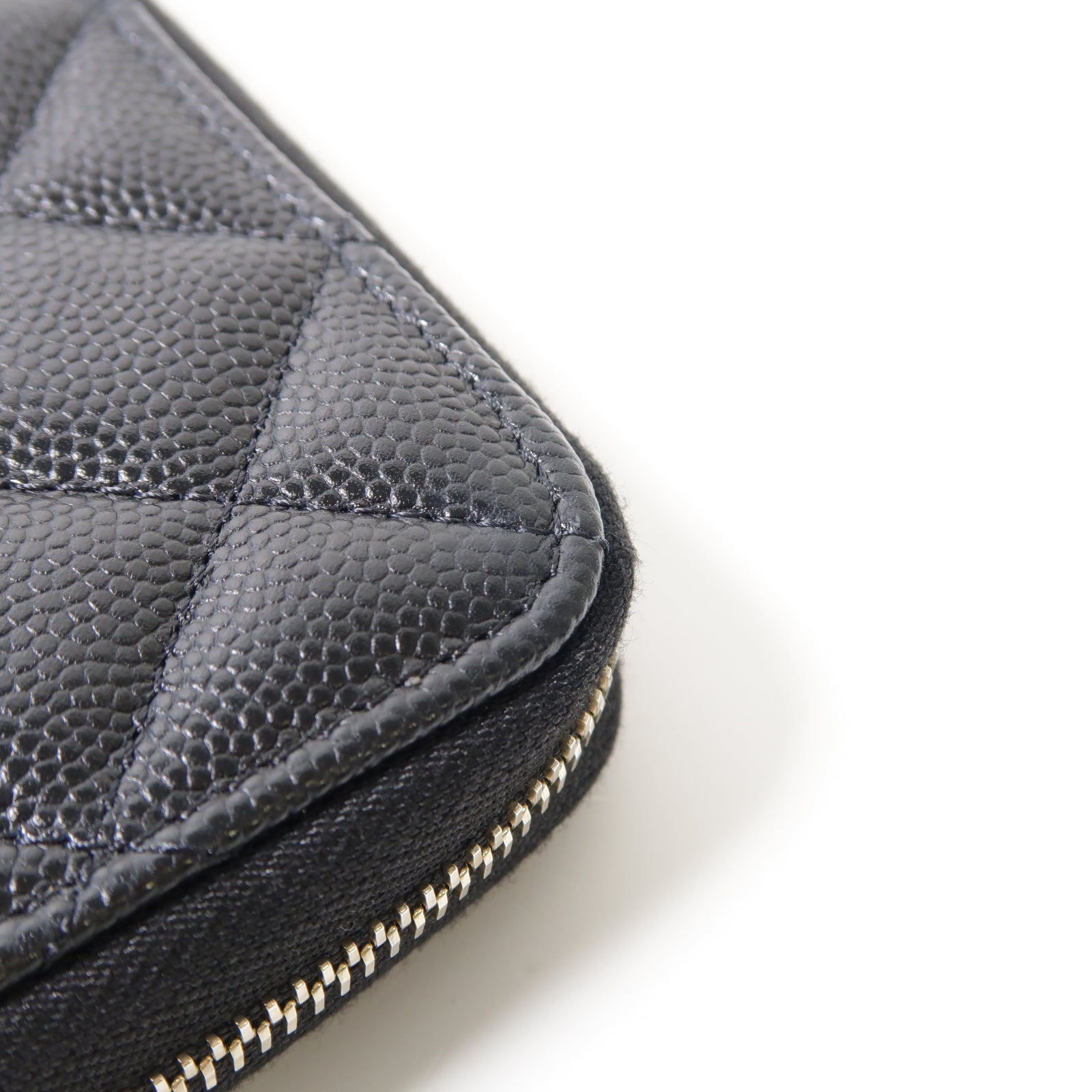 CHANEL 菱格Caviar皮革Zipper Long Wallet金扣/銀扣長錢包黑色