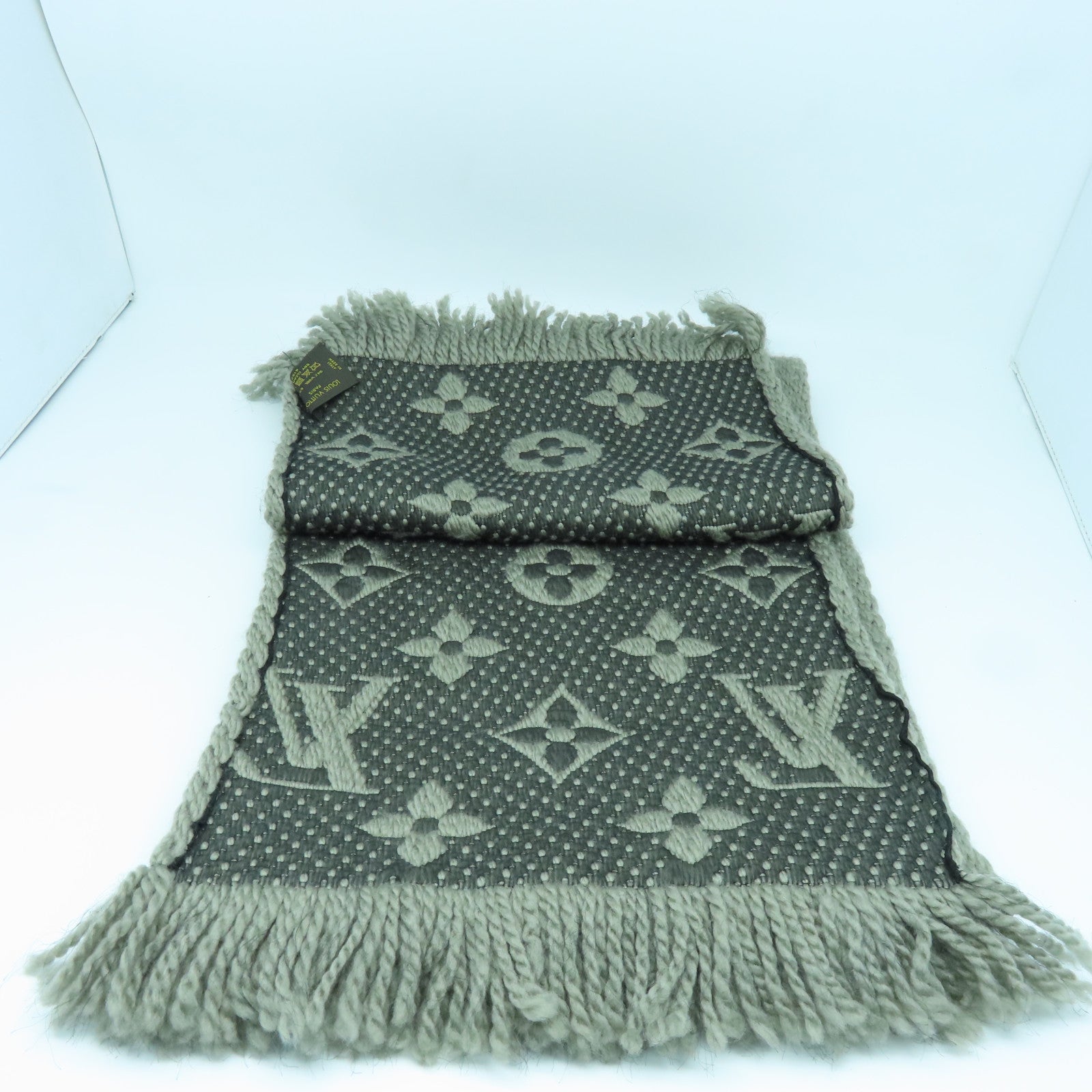 LOUIS VUITTON 羊毛Scarf丝巾灰色