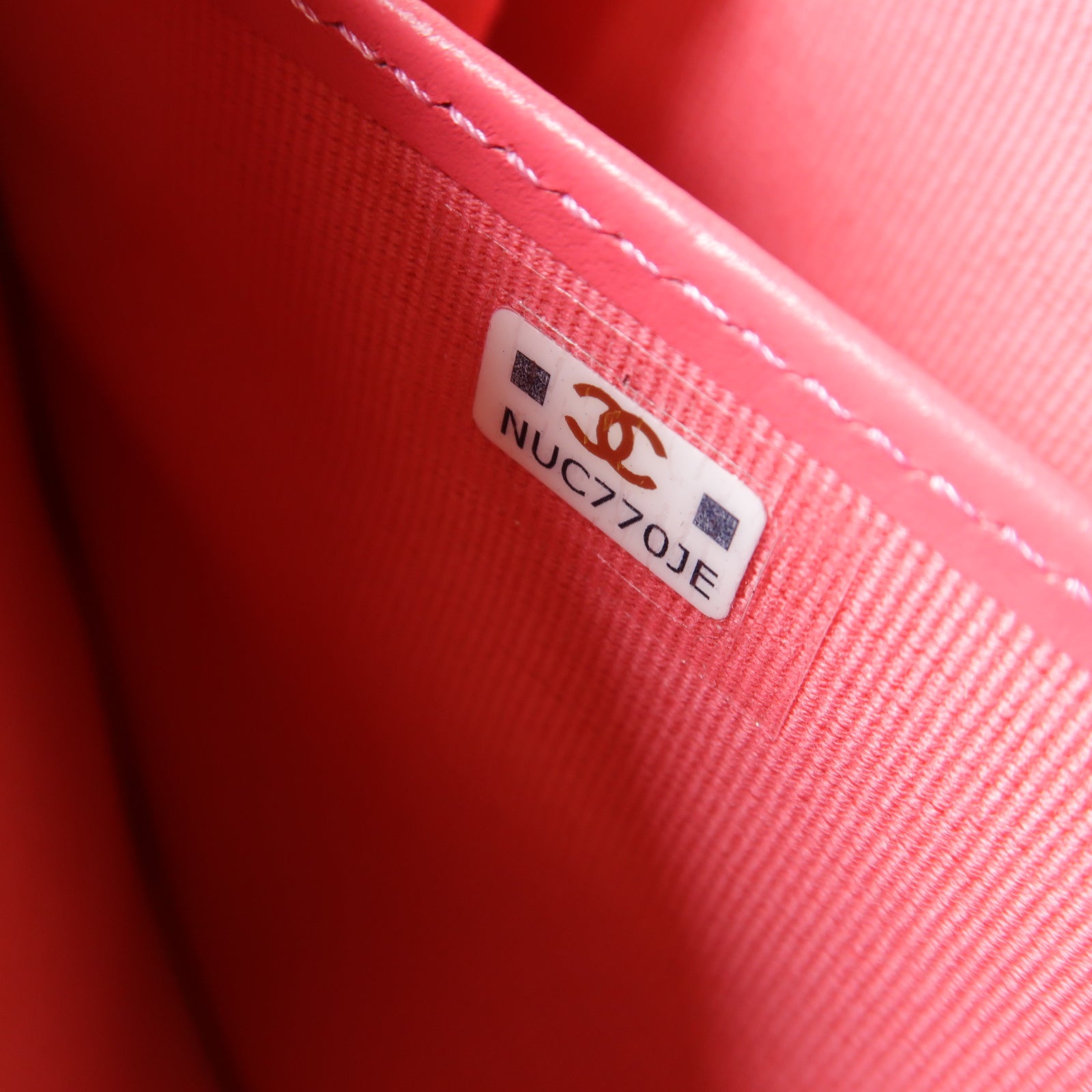 CHANEL 菱格Caviar皮革Zipper Long Wallet金扣/銀扣長錢包黑色