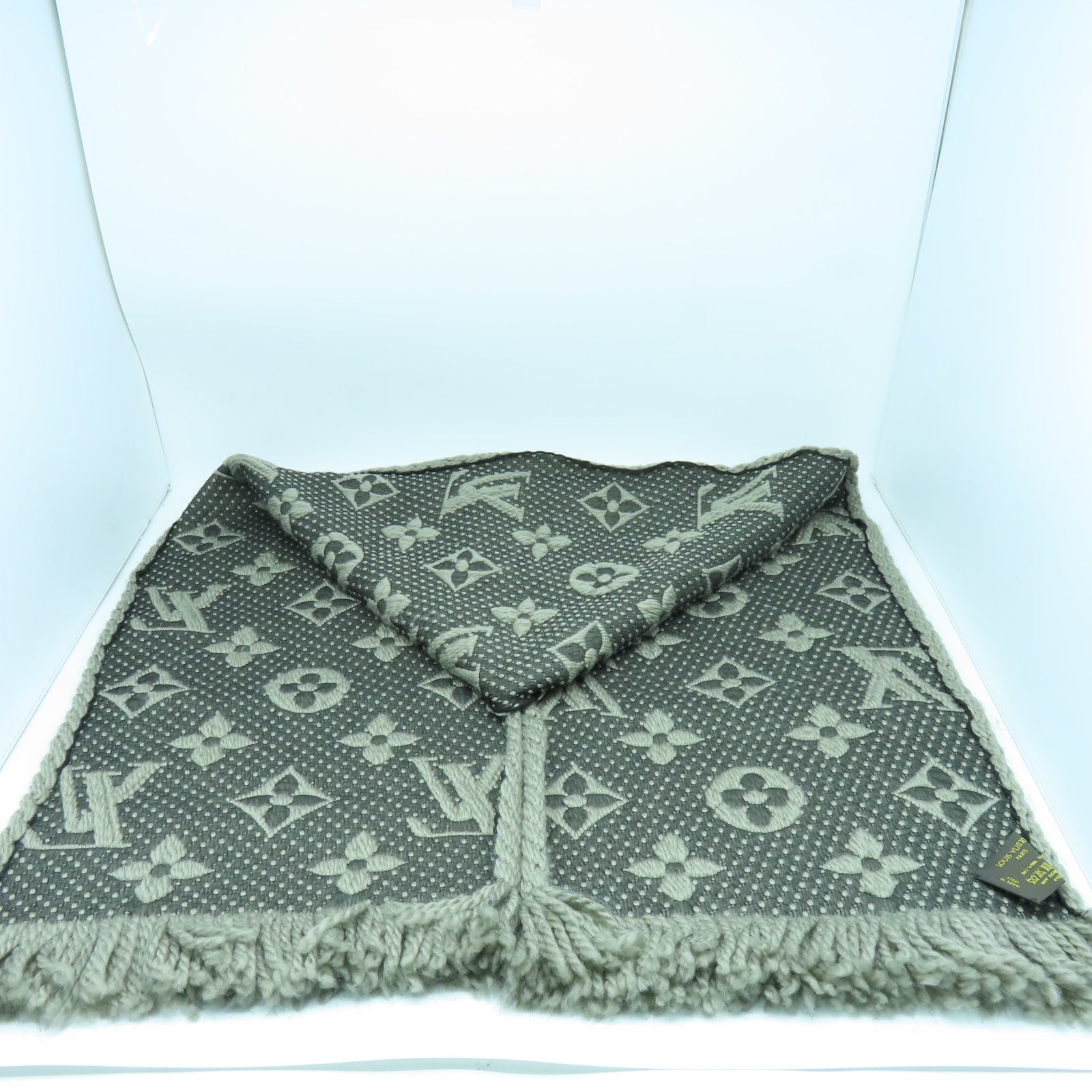 LOUIS VUITTON 羊毛Scarf丝巾灰色