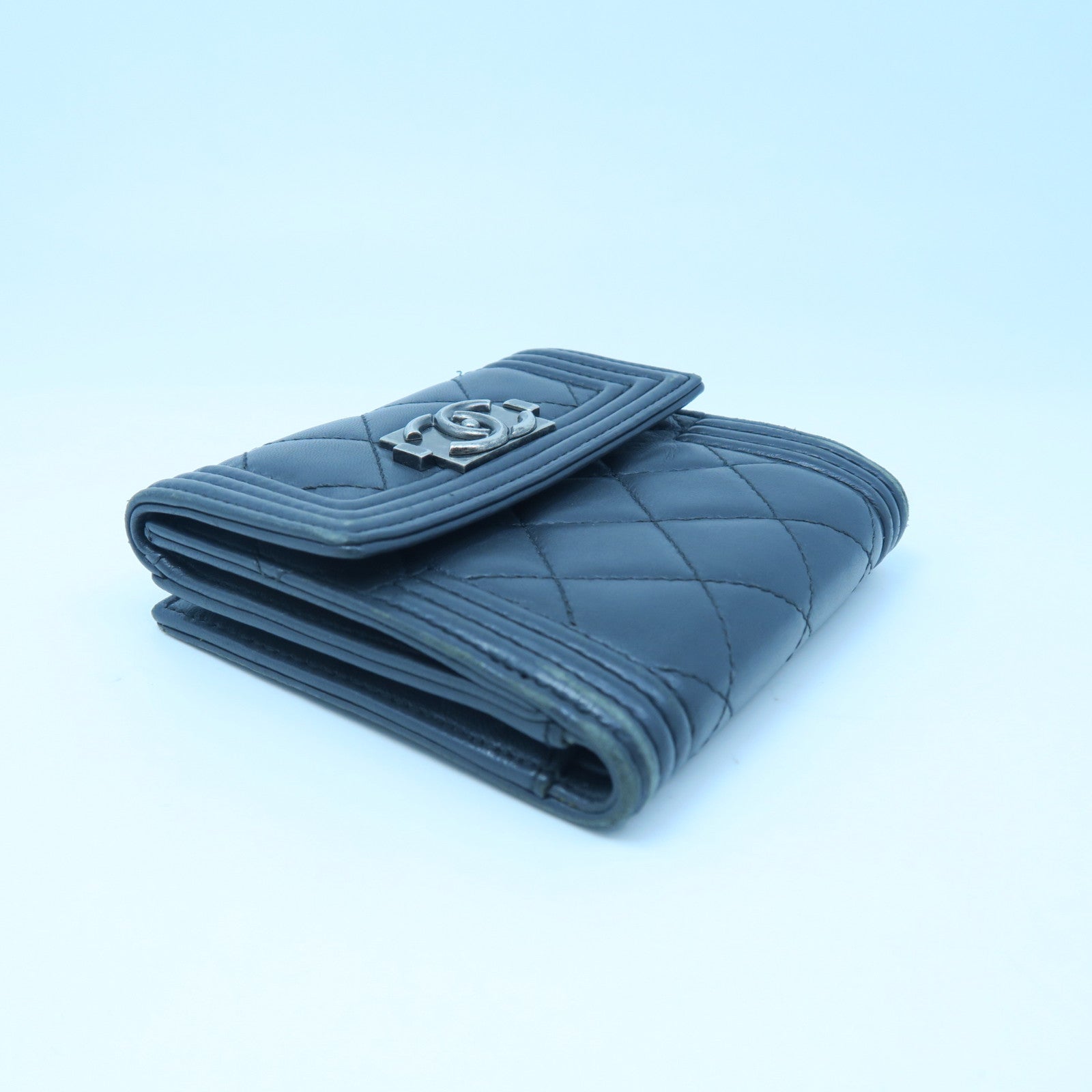 CHANEL 菱格牛皮皮革Boy Wallet銀扣錢包銀灰色