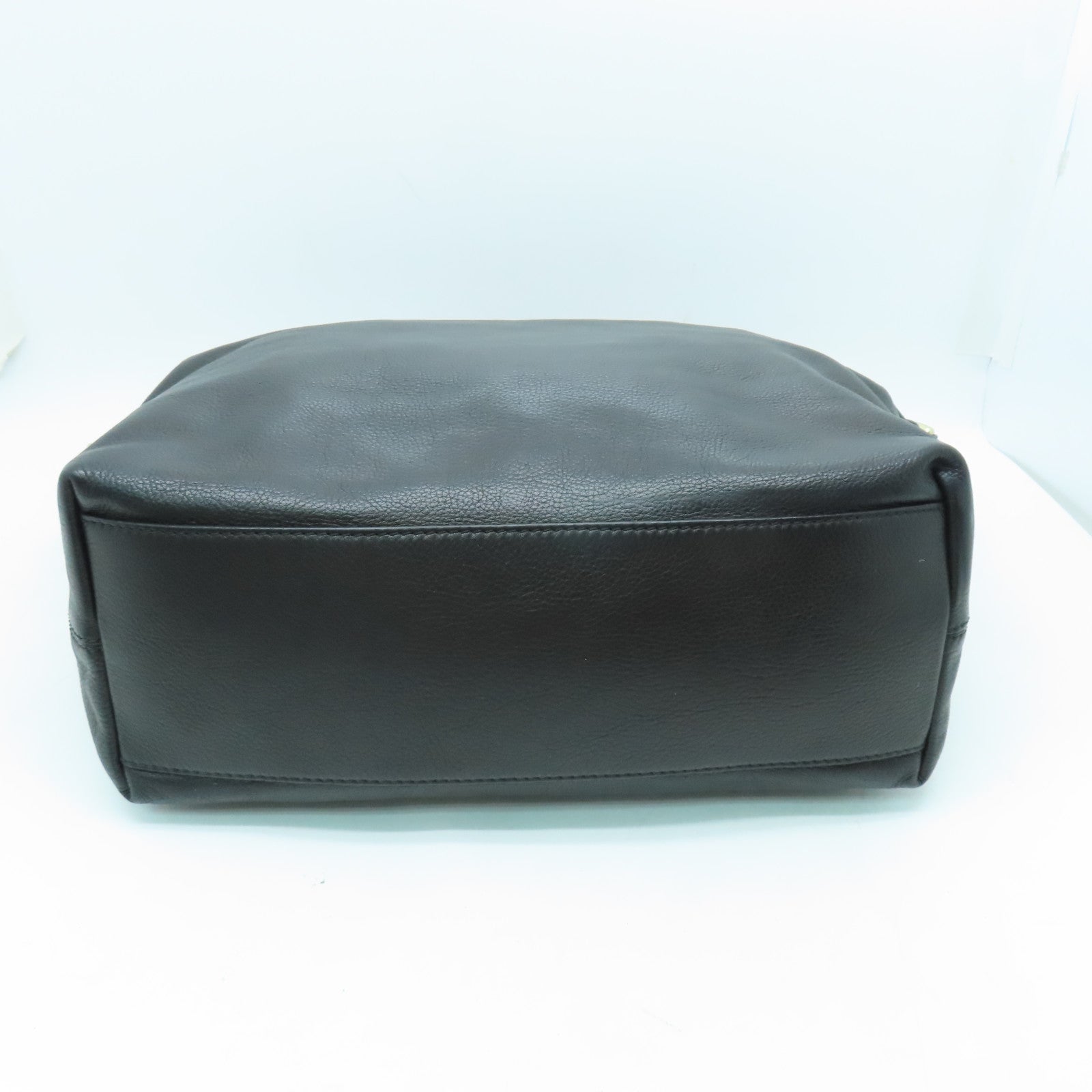 GIVENCHY 牛皮皮革2way Shoulder Bag銀扣手挽肩背兩用袋黑色