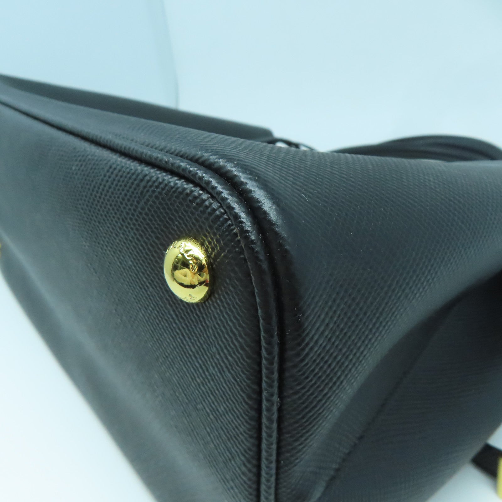 PRADA Saffiano皮革2Way Shoulder Bag金扣手挽肩背兩用袋黑色