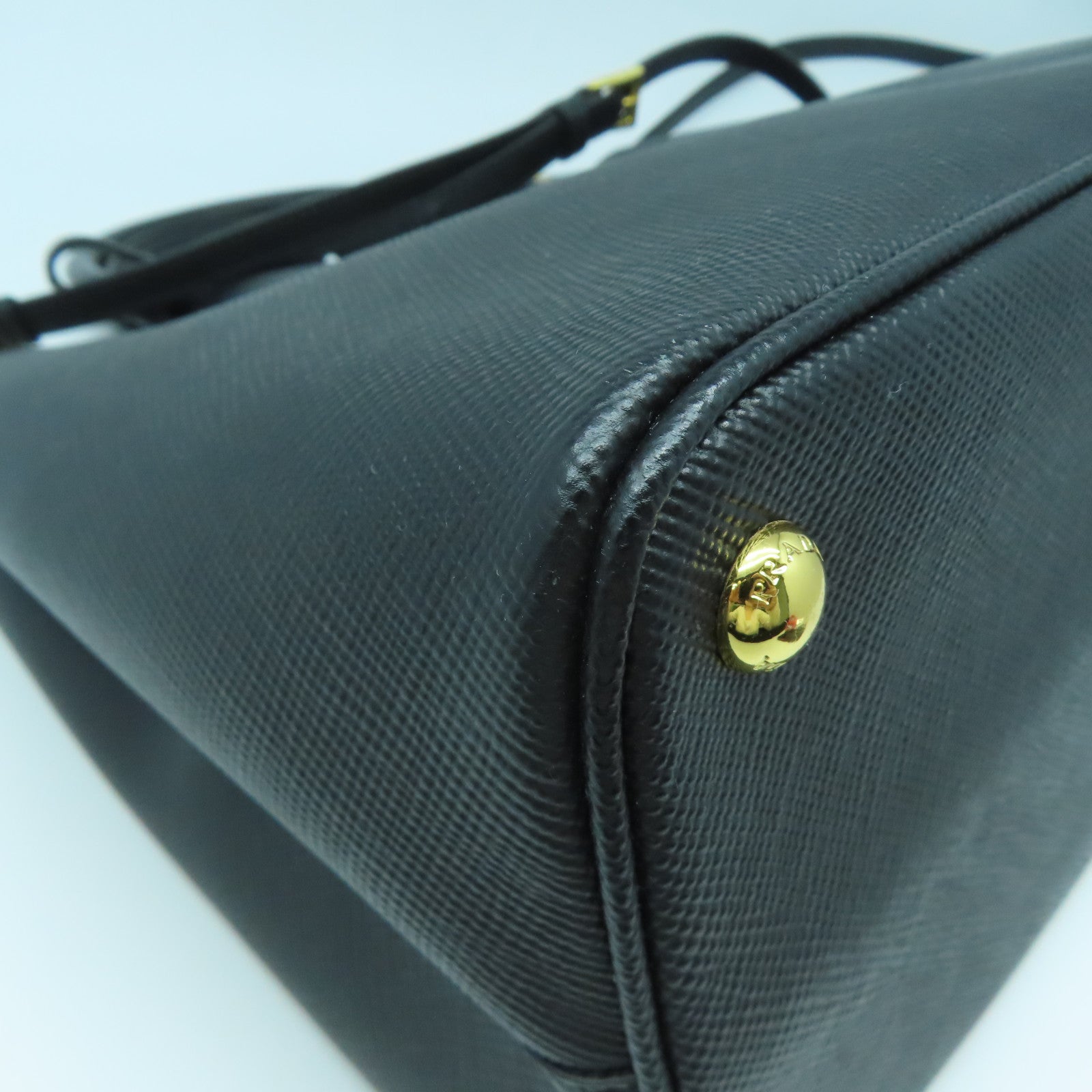 PRADA Saffiano皮革2Way Shoulder Bag金扣手挽肩背兩用袋黑色