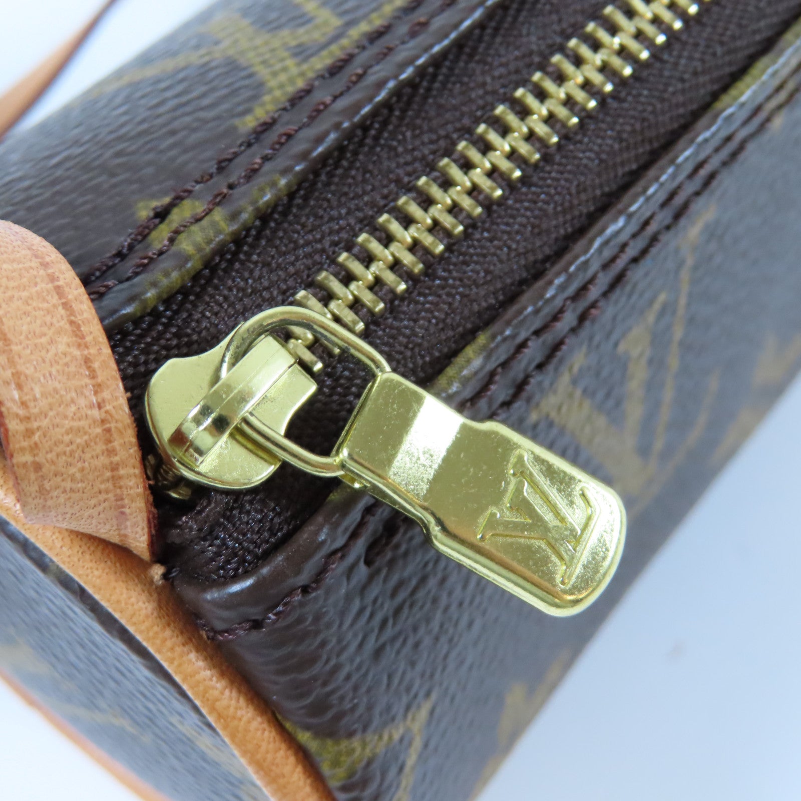 LOUIS VUITTON Monogram Handbag金扣手挽袋啡色