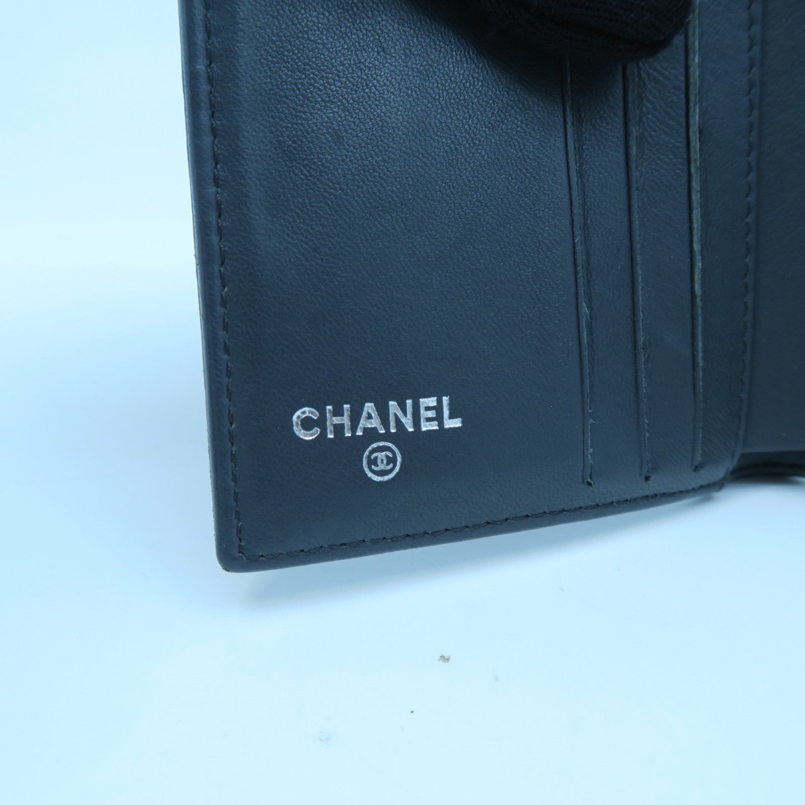 CHANEL 菱格牛皮皮革Boy Wallet銀扣錢包銀灰色
