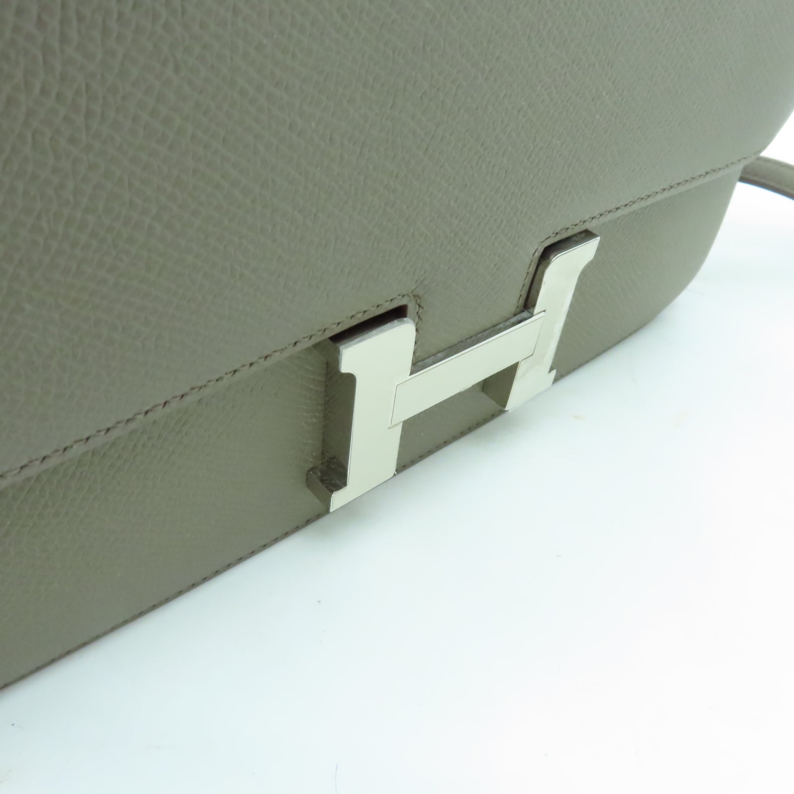 HERMES Epsom皮革Constance Elan銀扣肩背袋灰色