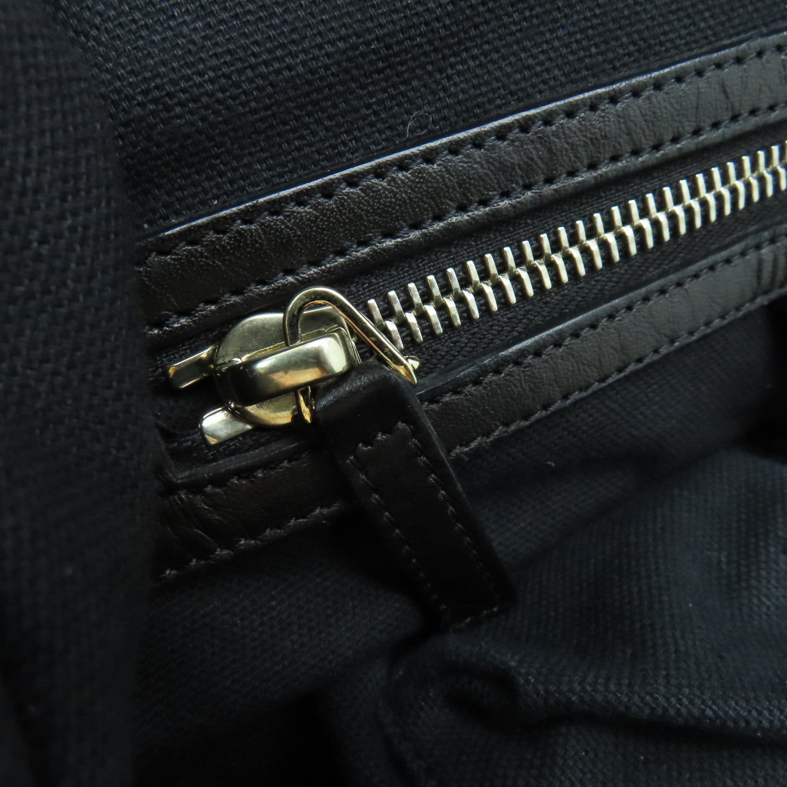 GIVENCHY 牛皮皮革2way Shoulder Bag銀扣手挽肩背兩用袋黑色