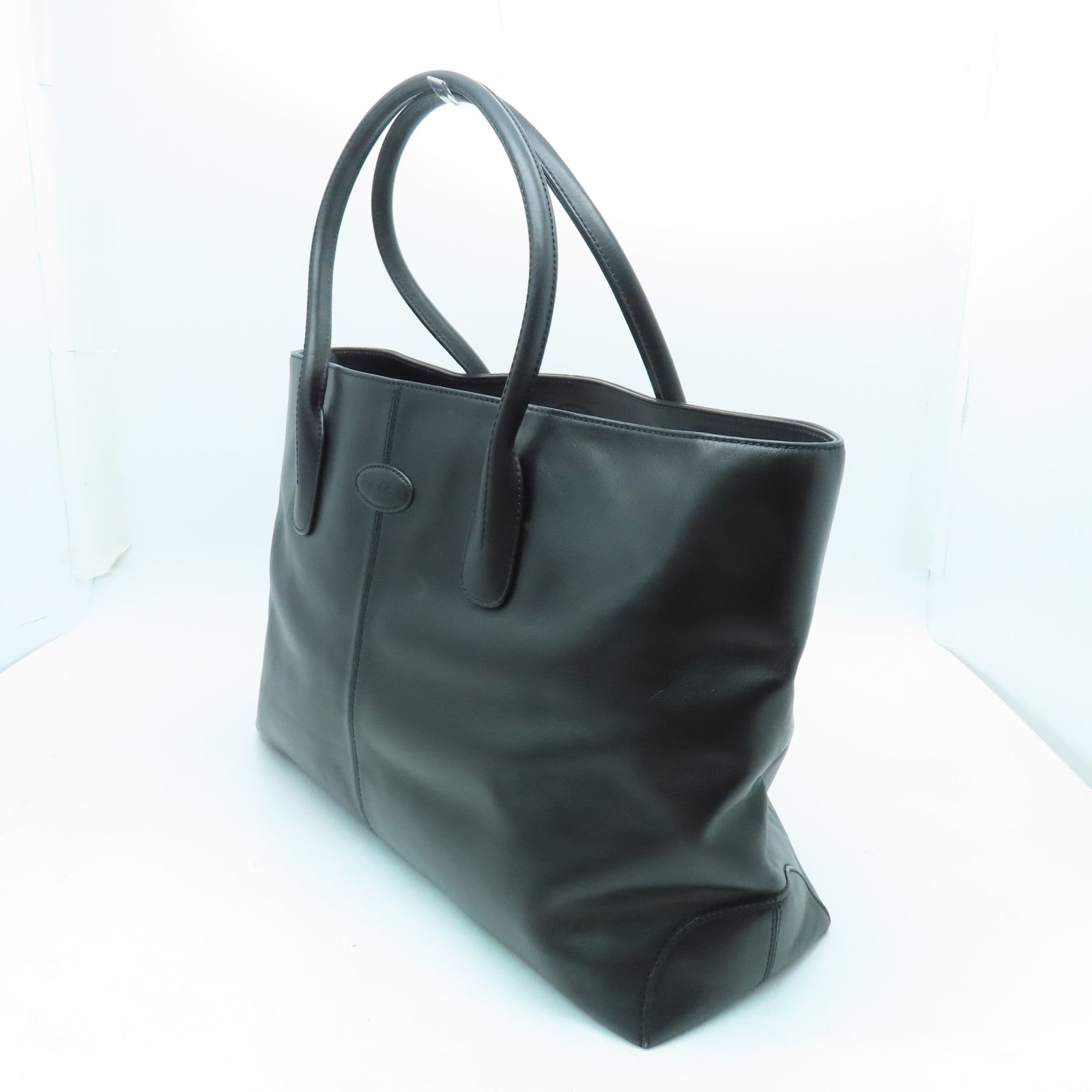 TOD’S 【激減優惠】牛皮皮革Shoulder Bag銀扣肩背袋黑色